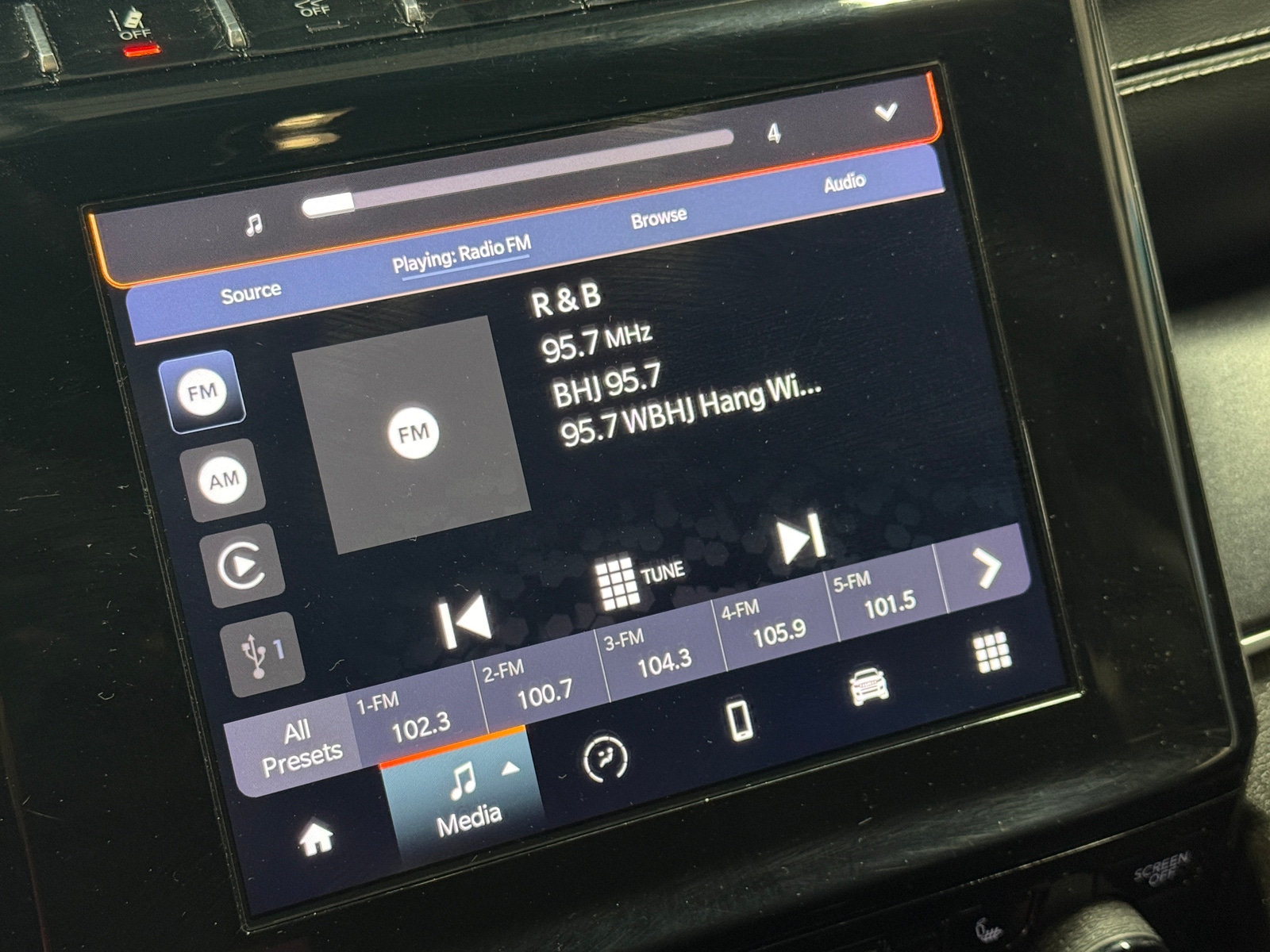 Thumbnail: 2021 Jeep Grand Cherokee L - 4