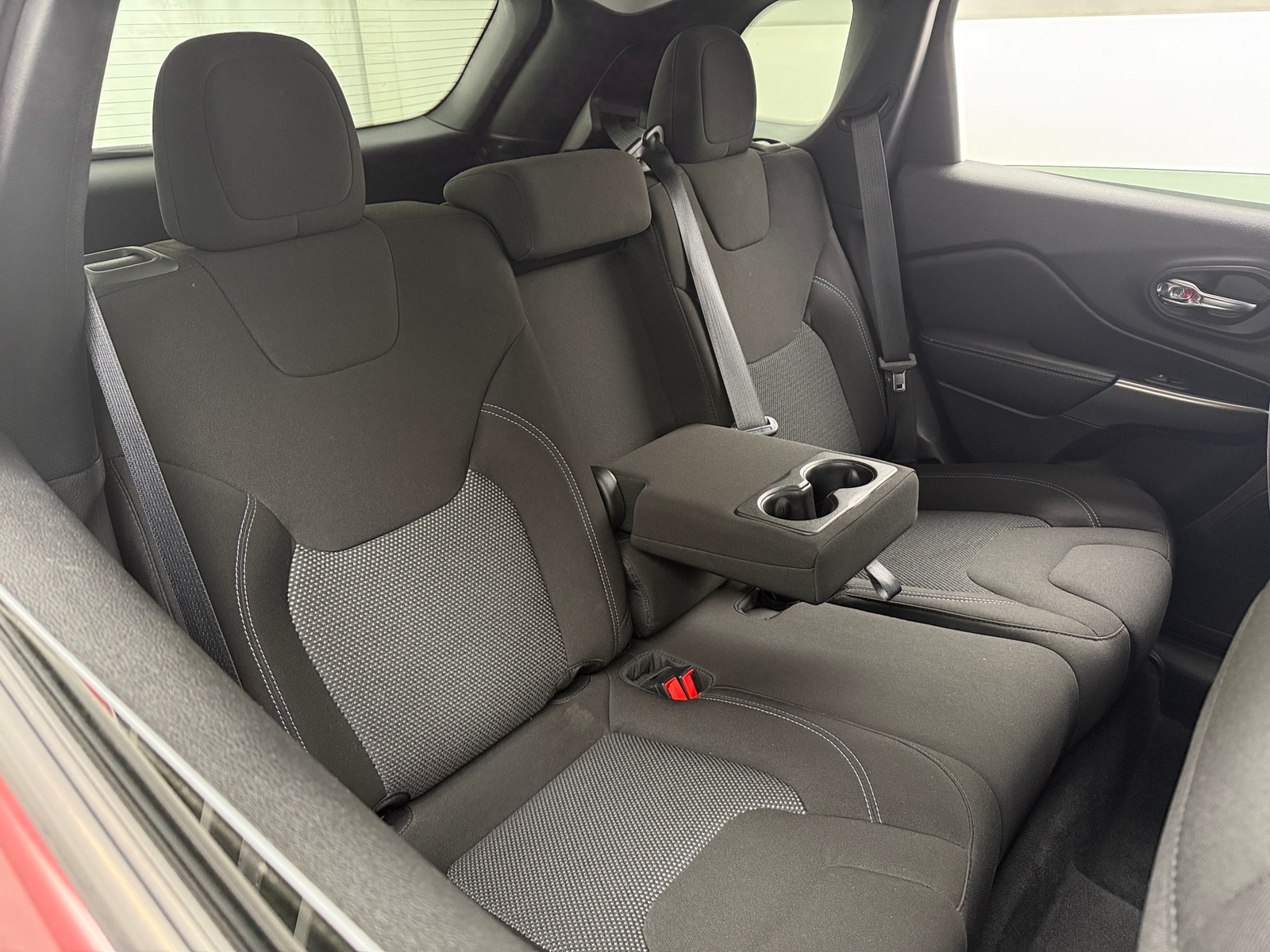 Thumbnail: 2021 Jeep Cherokee - 6