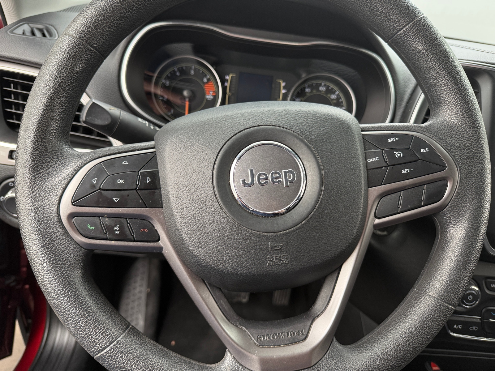 Thumbnail: 2021 Jeep Cherokee - 5