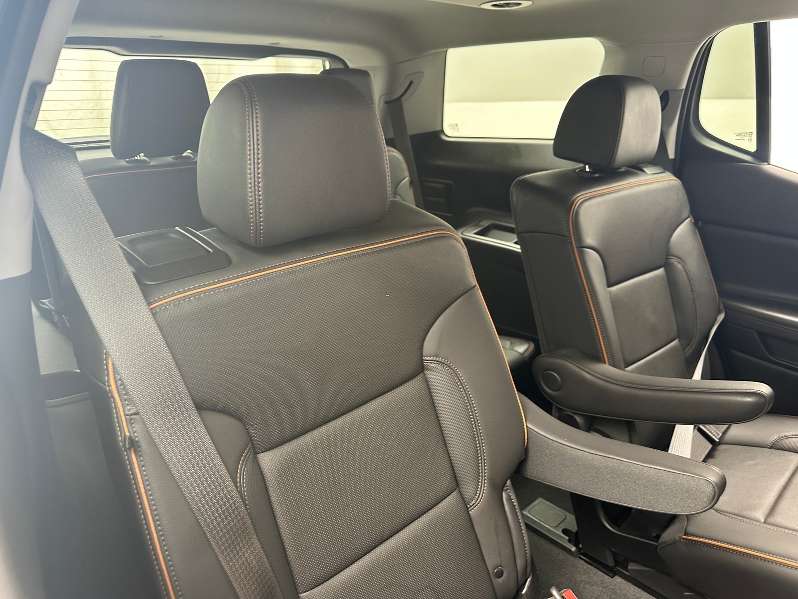 Thumbnail: 2023 GMC Acadia - 6