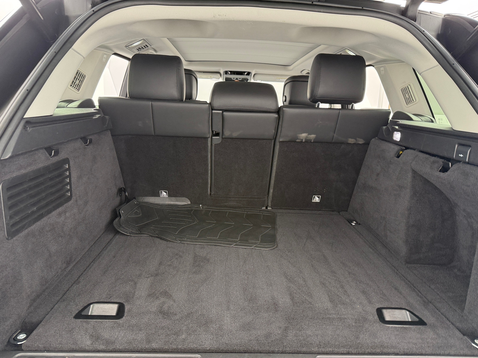 Thumbnail: 2018 Land Rover Range Rover Sport - 6