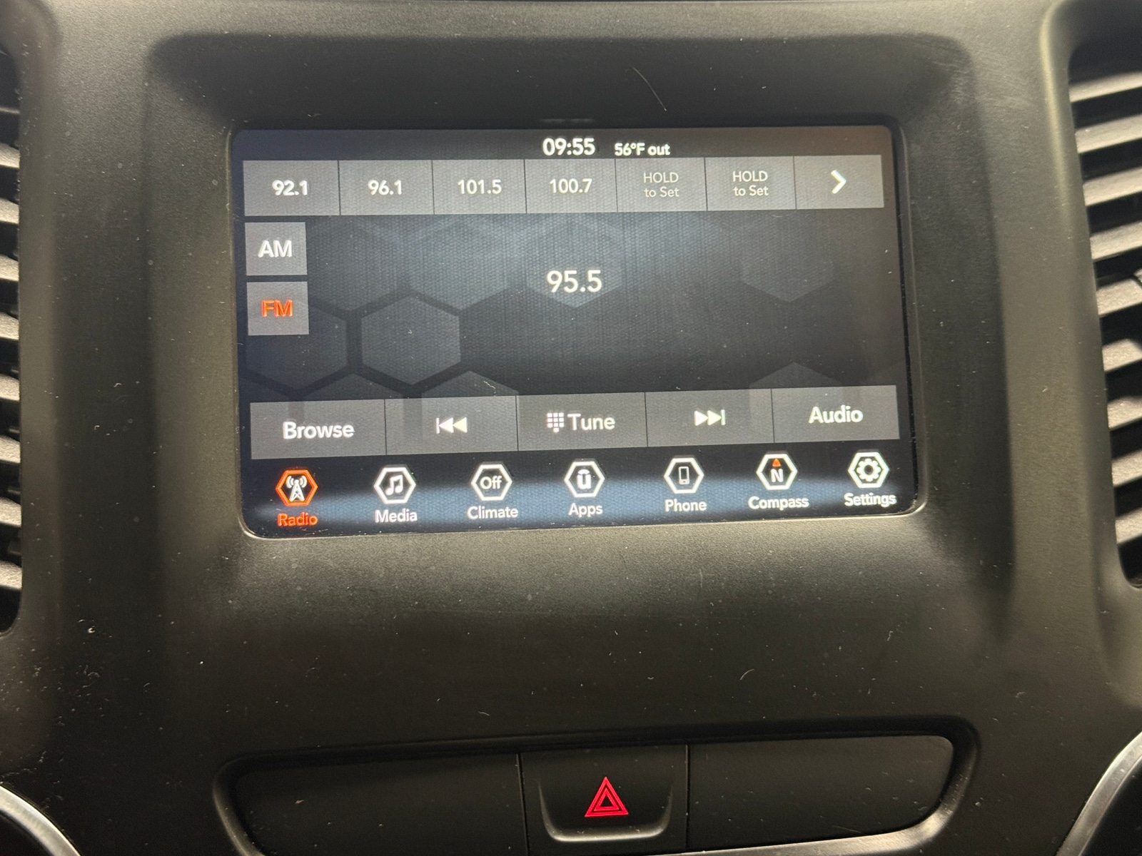 Thumbnail: 2019 Jeep Cherokee - 4