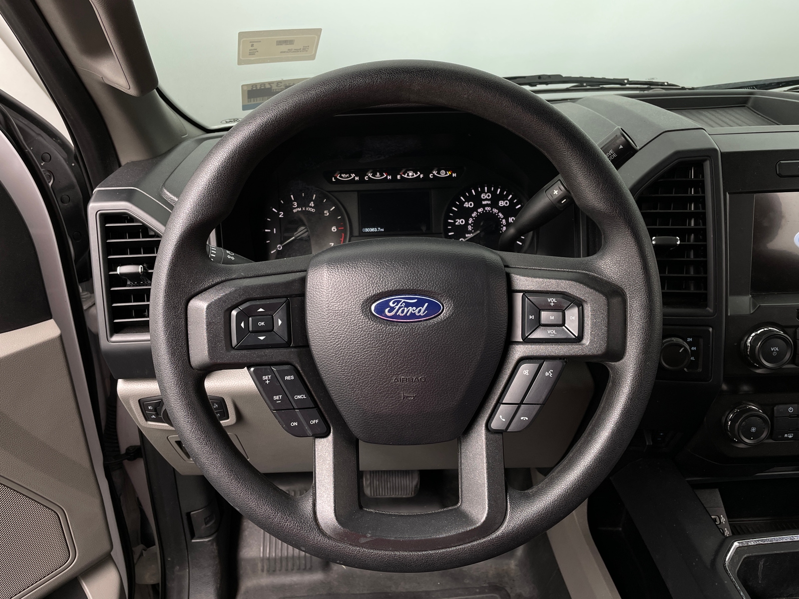 Thumbnail: 2020 Ford Econoline - 5