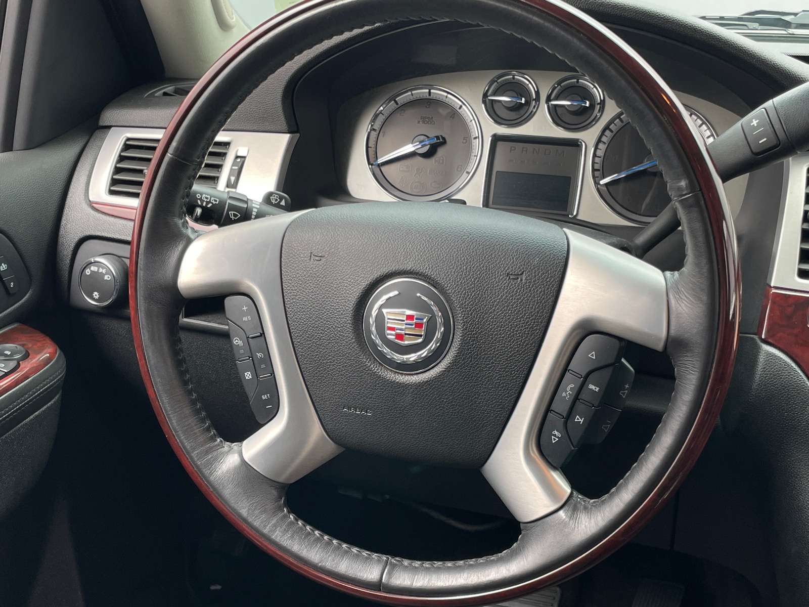 Thumbnail: 2014 Cadillac Escalade - 4