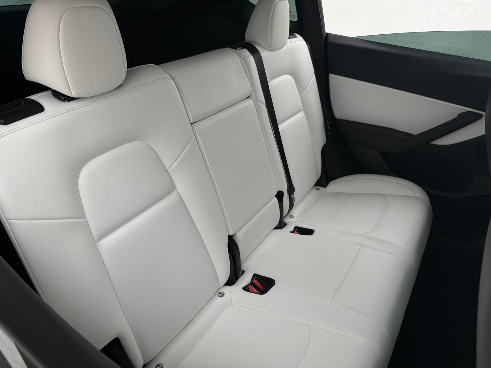 Thumbnail: 2022 Tesla Model Y - 5