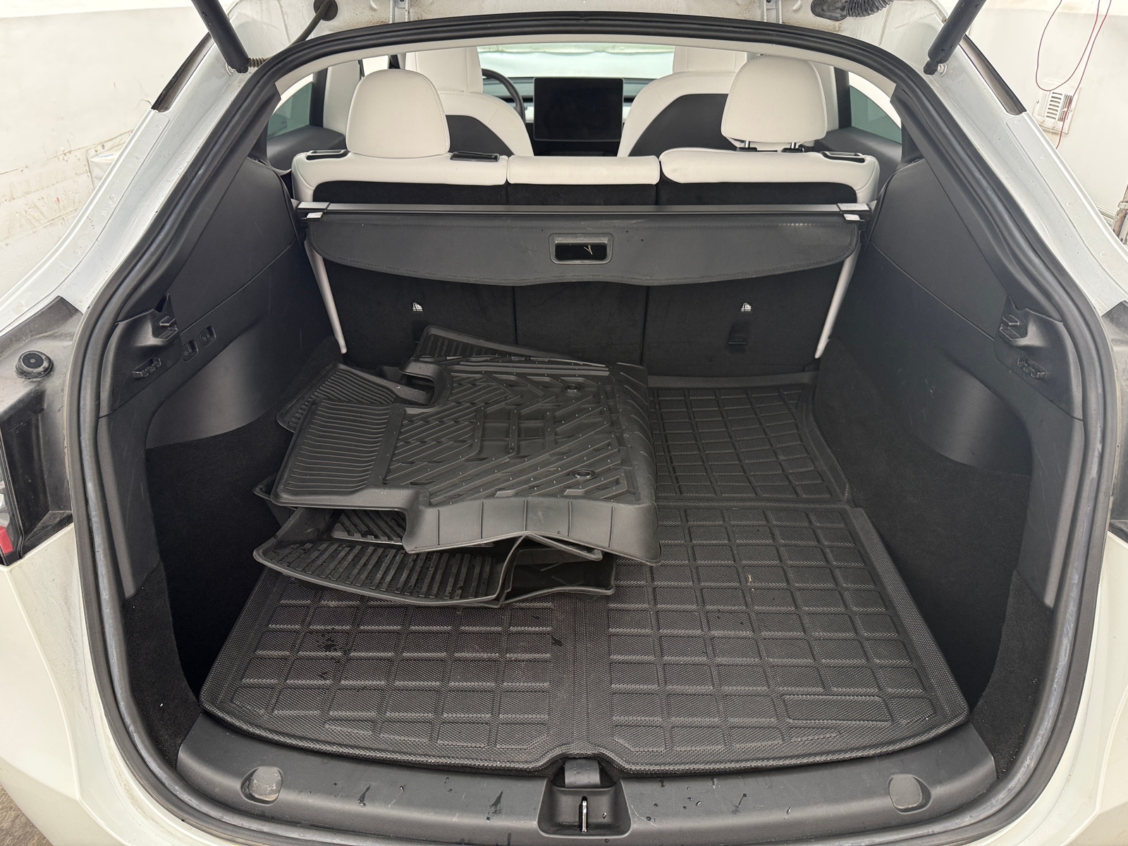 Thumbnail: 2022 Tesla Model Y - 6