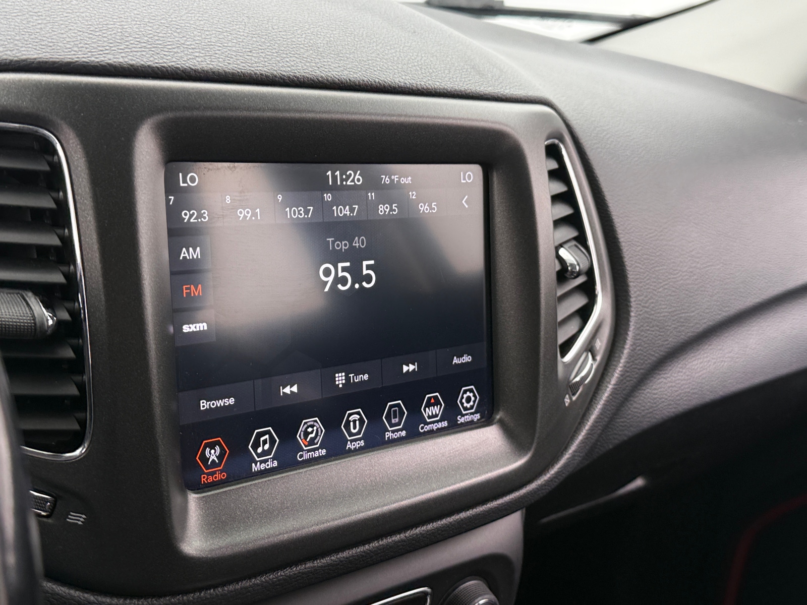 Thumbnail: 2020 Jeep Compass - 3