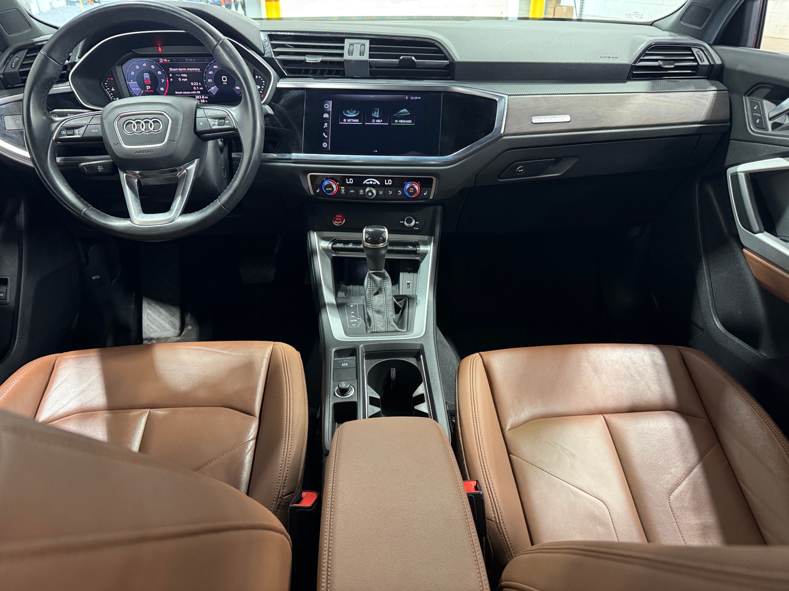 Thumbnail: 2020 Audi Q3 - 2