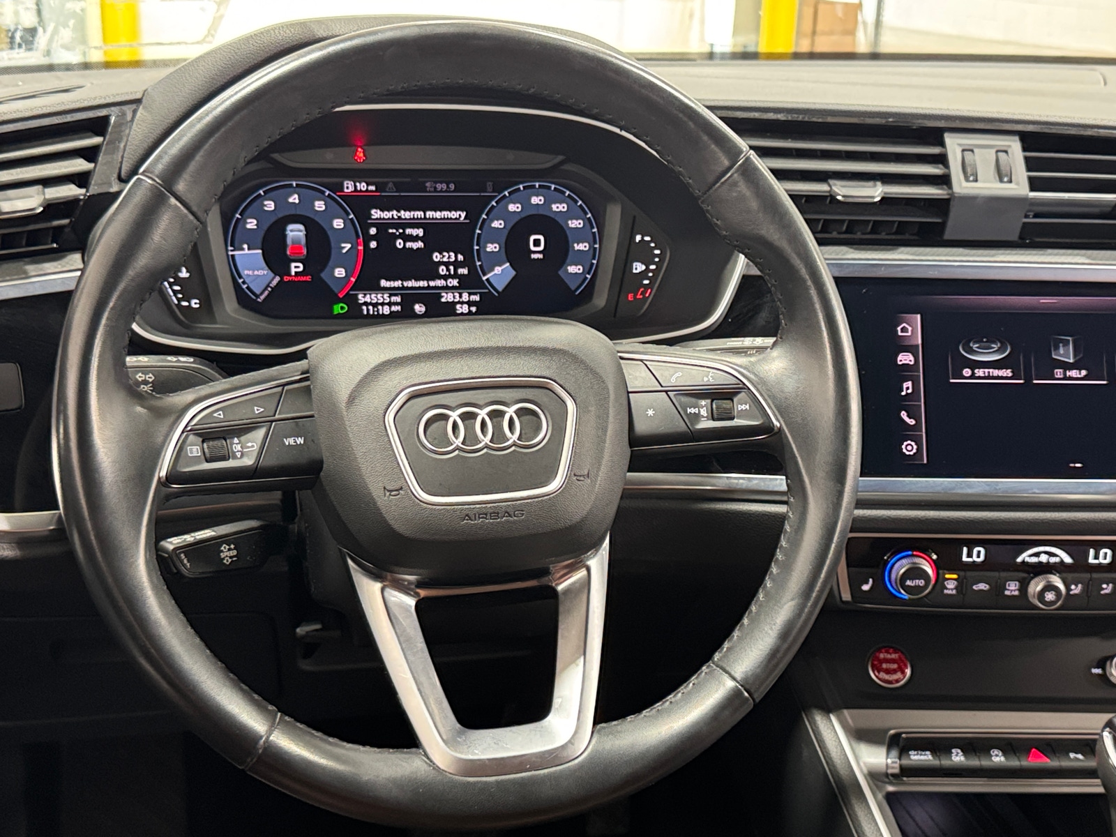 Thumbnail: 2020 Audi Q3 - 4