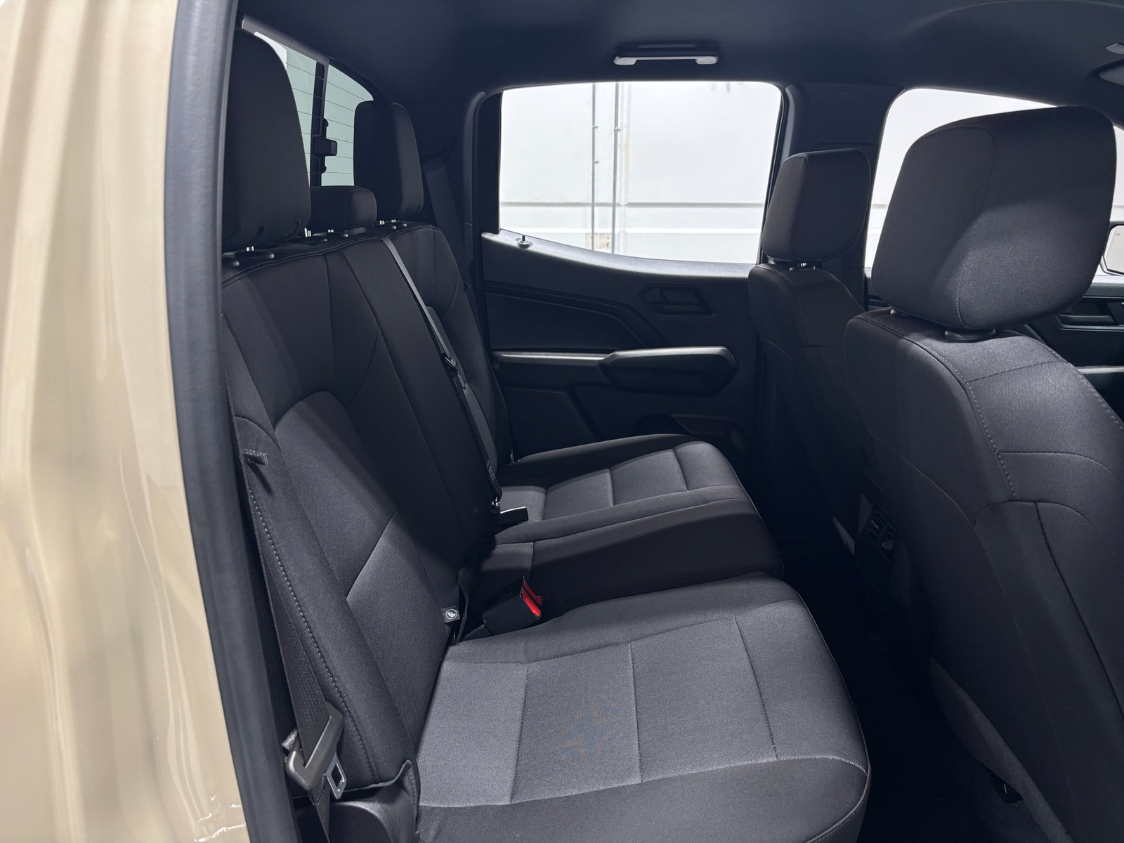 Thumbnail: 2023 Chevrolet Colorado - 6