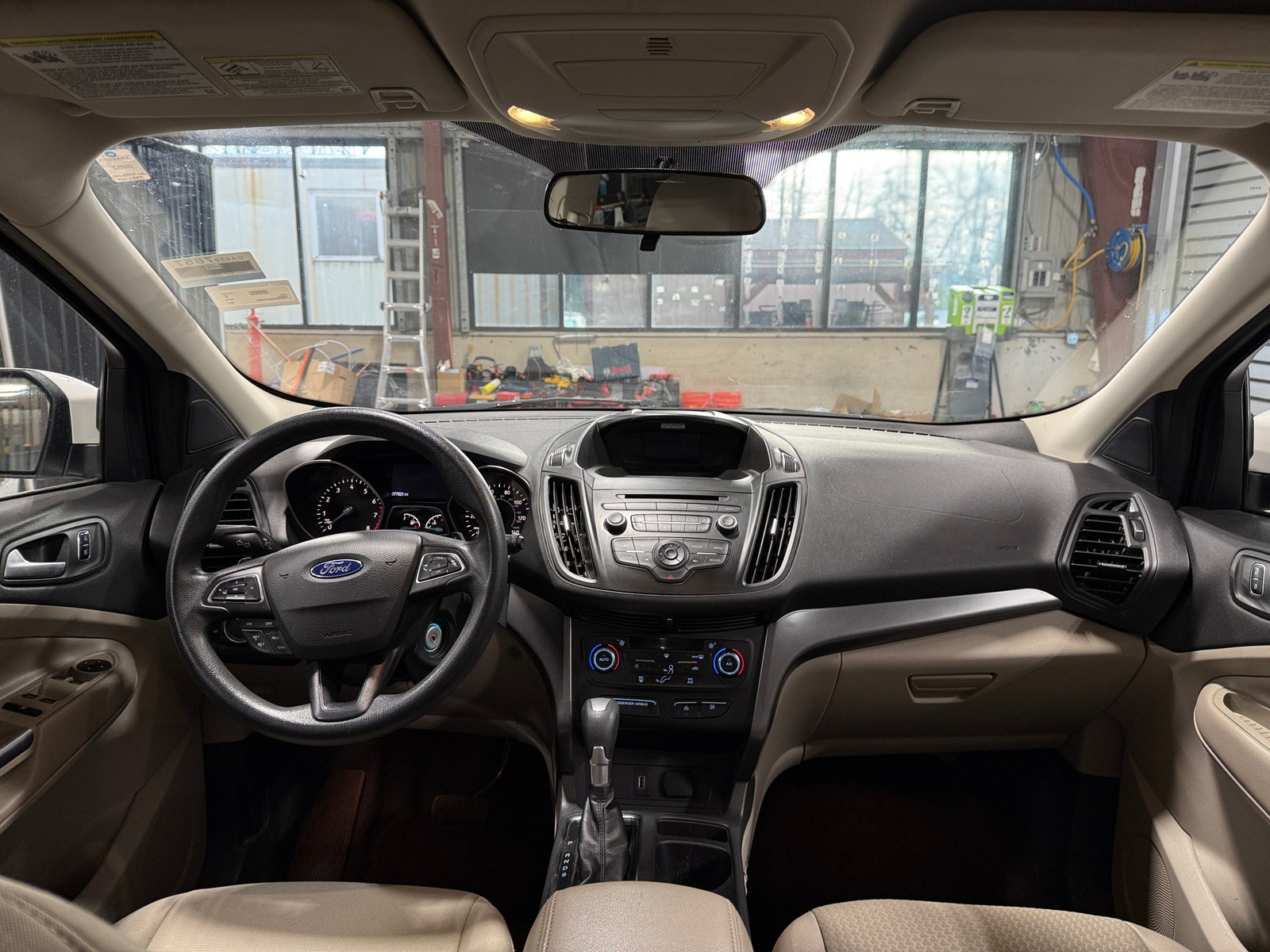 Thumbnail: 2017 Ford Escape - 3