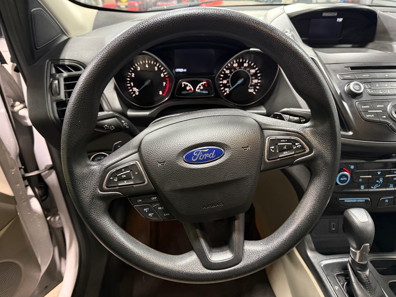 Thumbnail: 2017 Ford Escape - 5