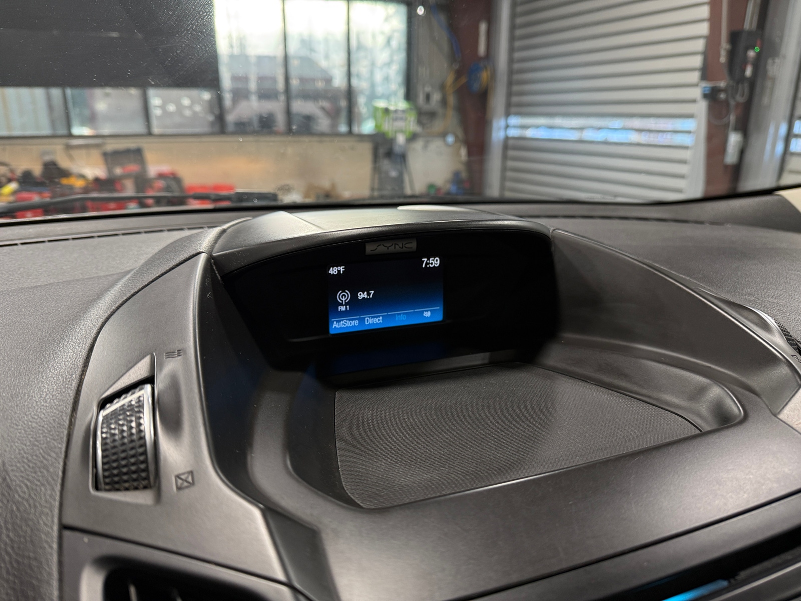 Thumbnail: 2017 Ford Escape - 4