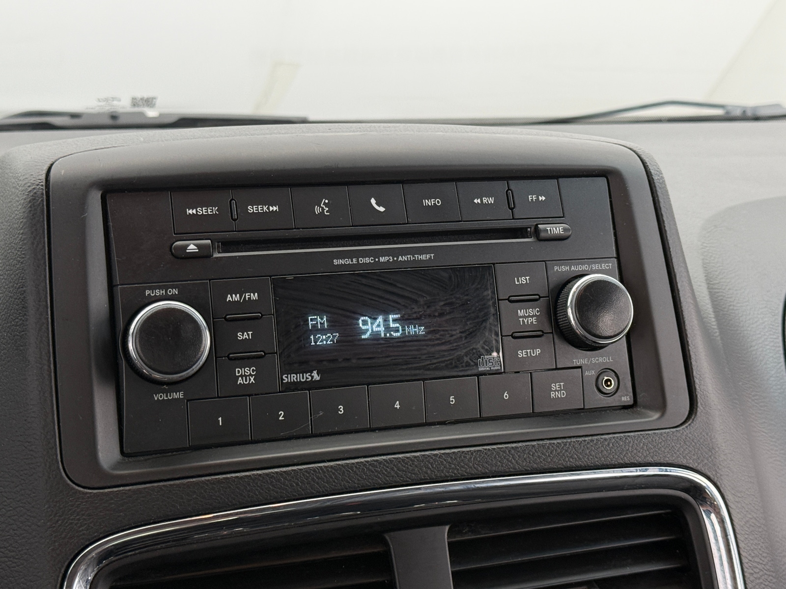 Thumbnail: 2017 Dodge Grand Caravan - 4