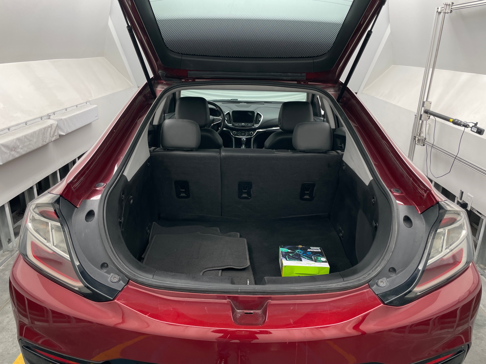 Thumbnail: 2016 Chevrolet Volt - 6