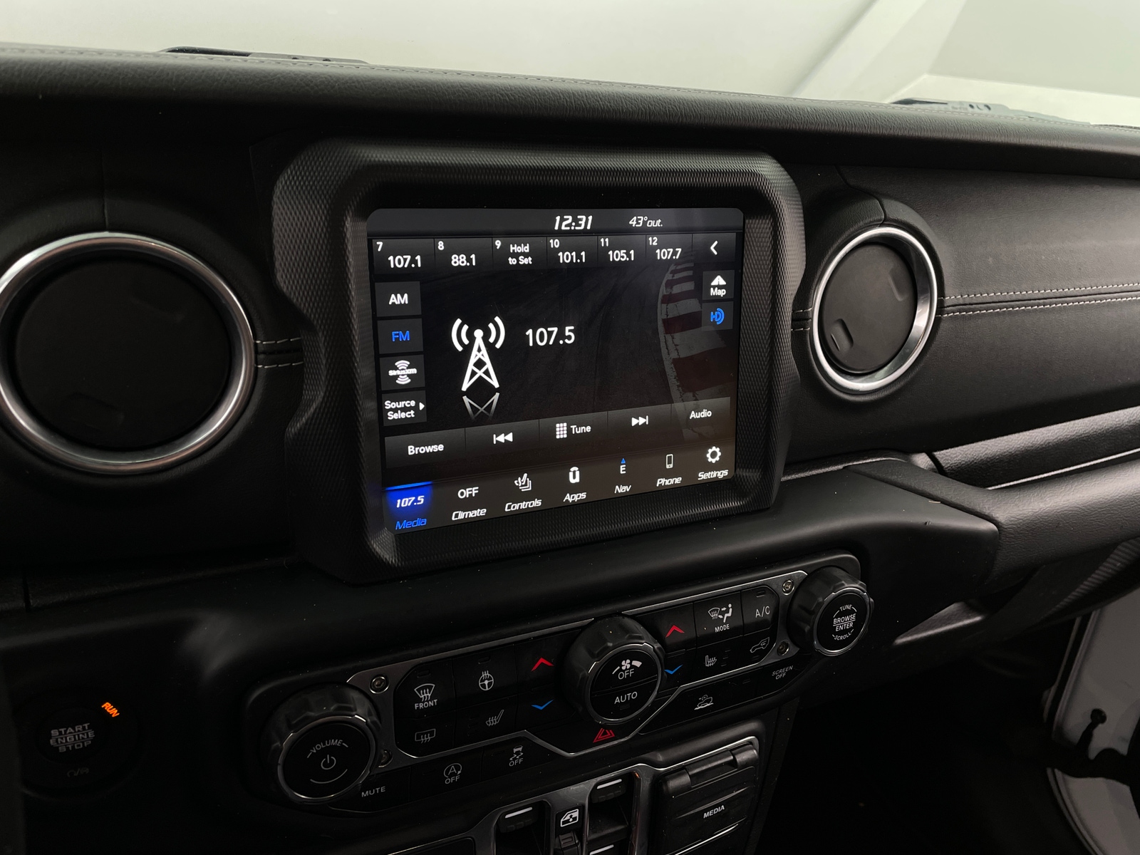 Thumbnail: 2023 Jeep Wrangler - 4