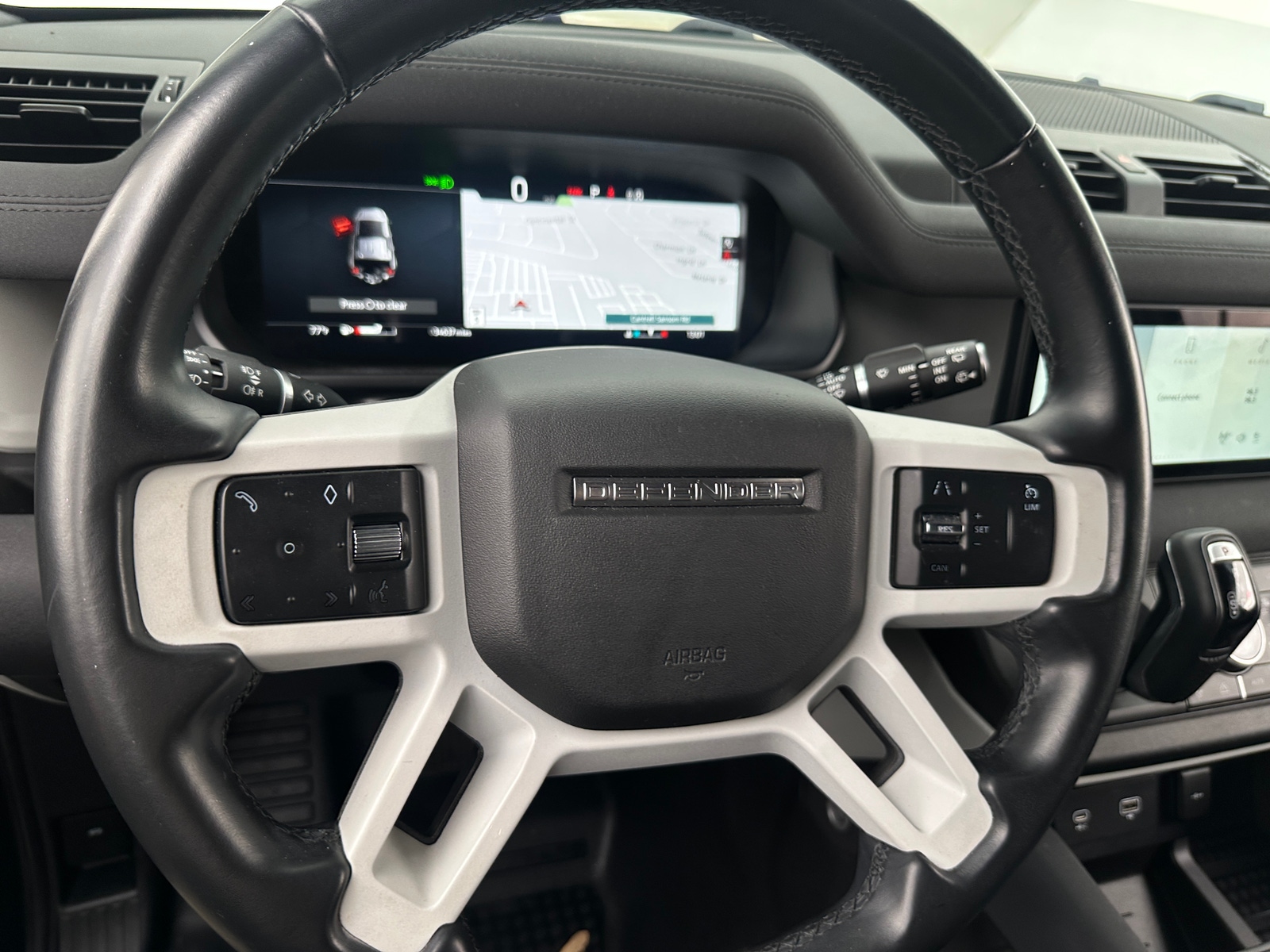 Thumbnail: 2023 Land Rover Defender - 5