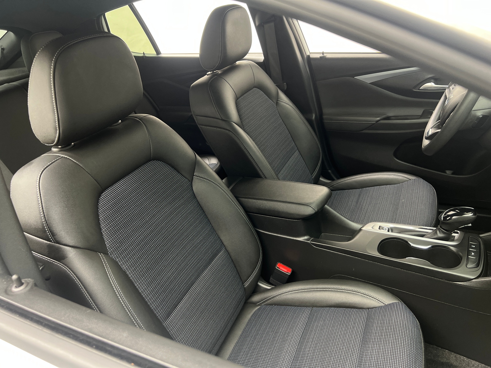 Thumbnail: 2025 Buick Envista - 2