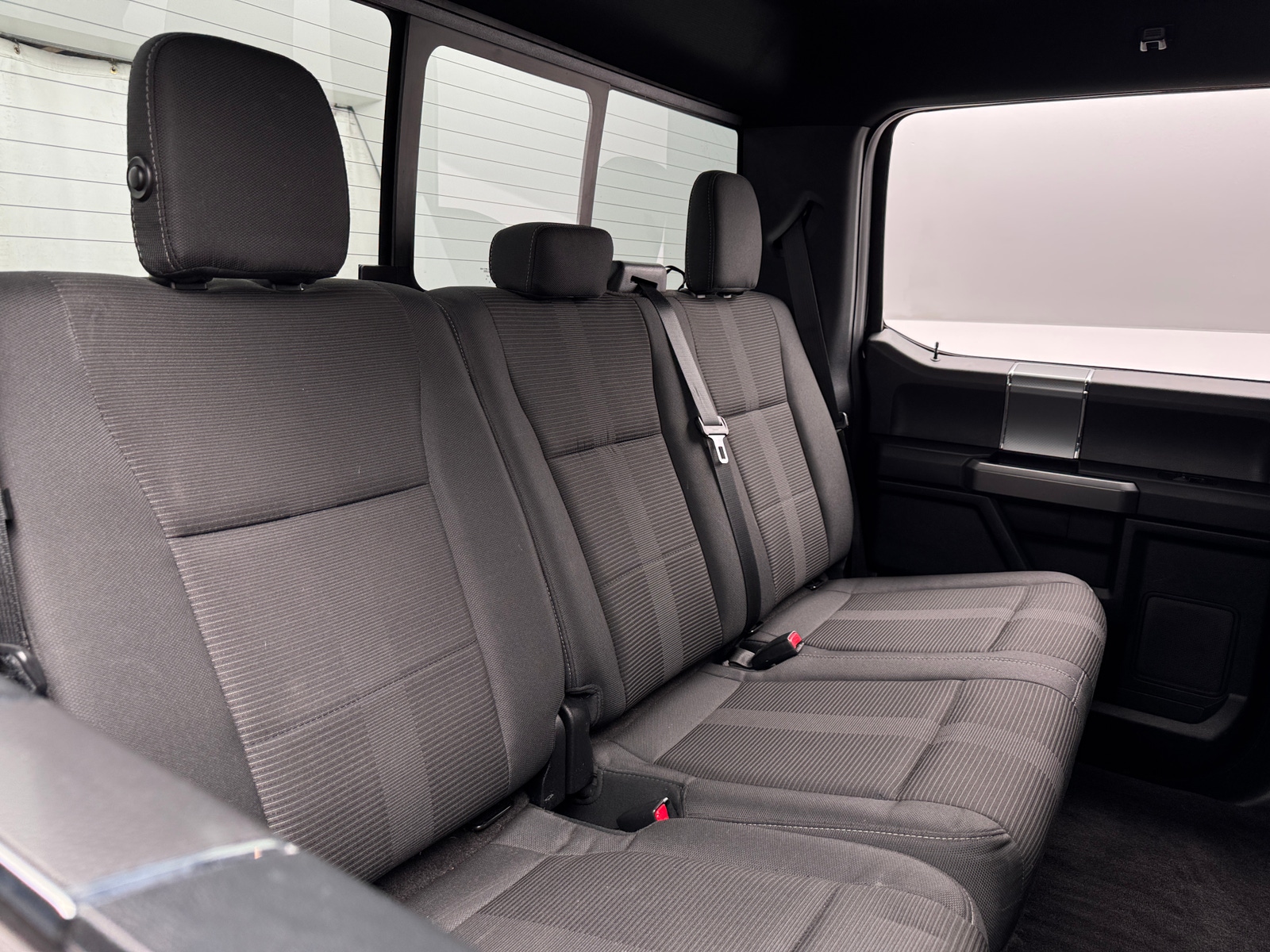 Thumbnail: 2017 Ford Econoline - 6