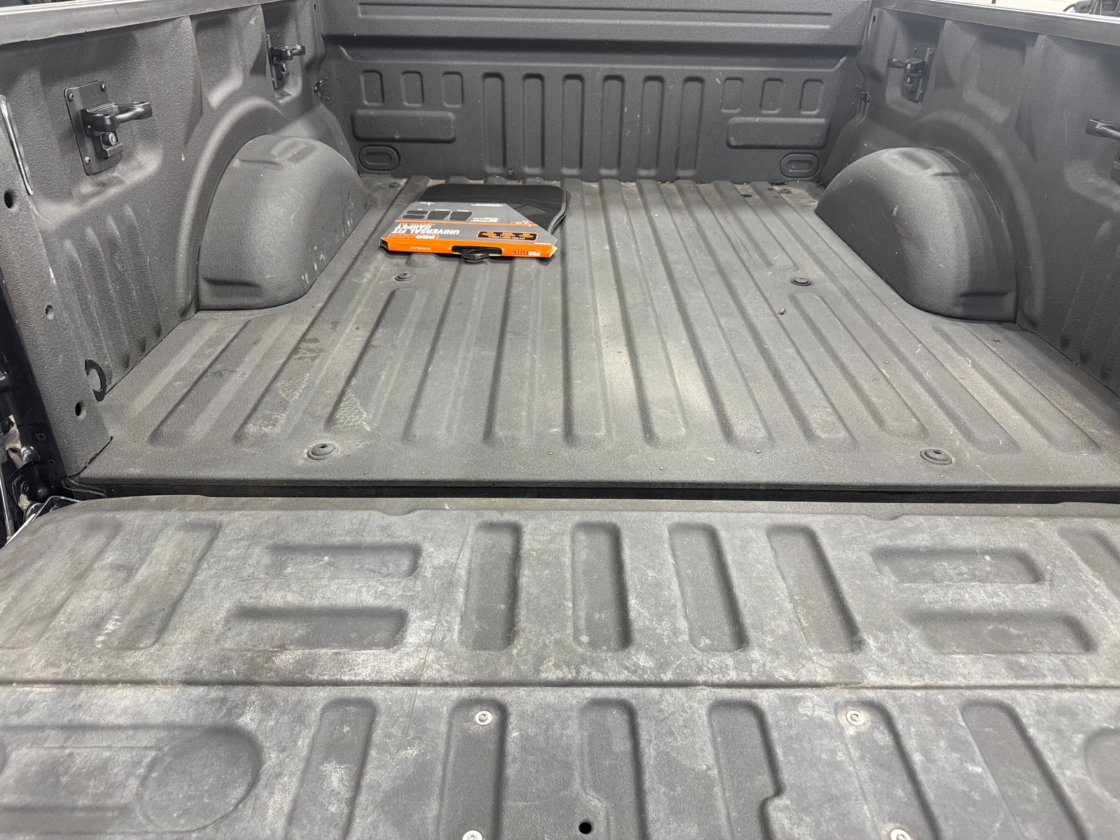 Thumbnail: 2017 Ford Econoline - 7