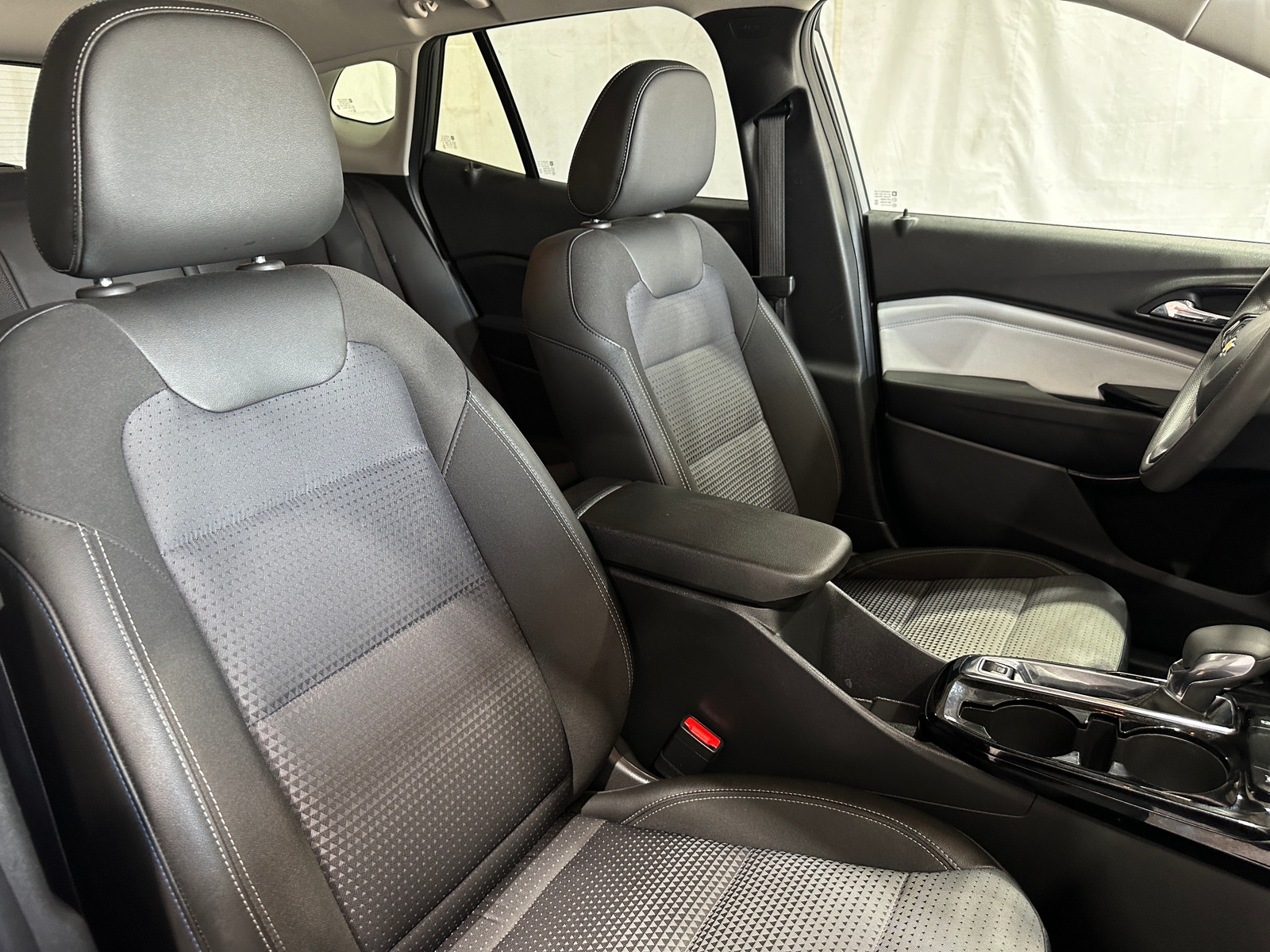 Thumbnail: 2025 Chevrolet Trax - 2