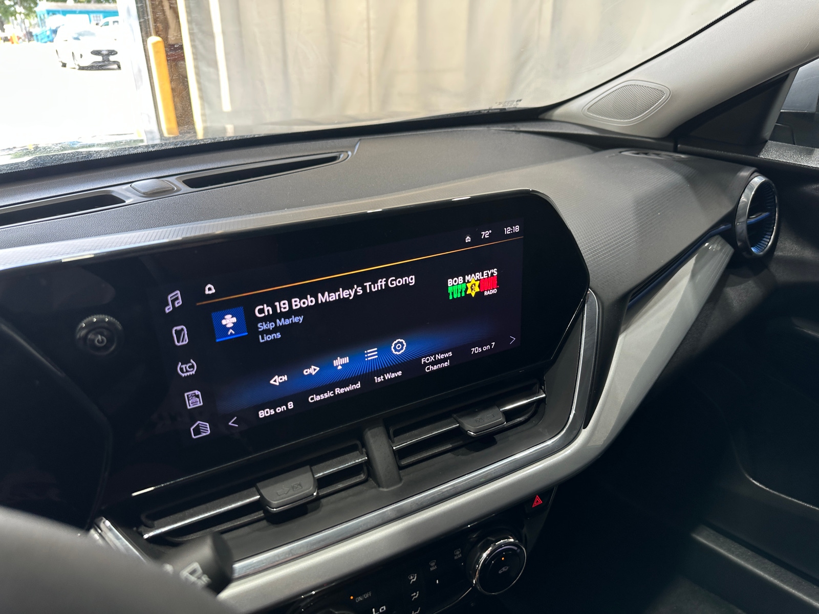 Thumbnail: 2025 Chevrolet Trax - 4