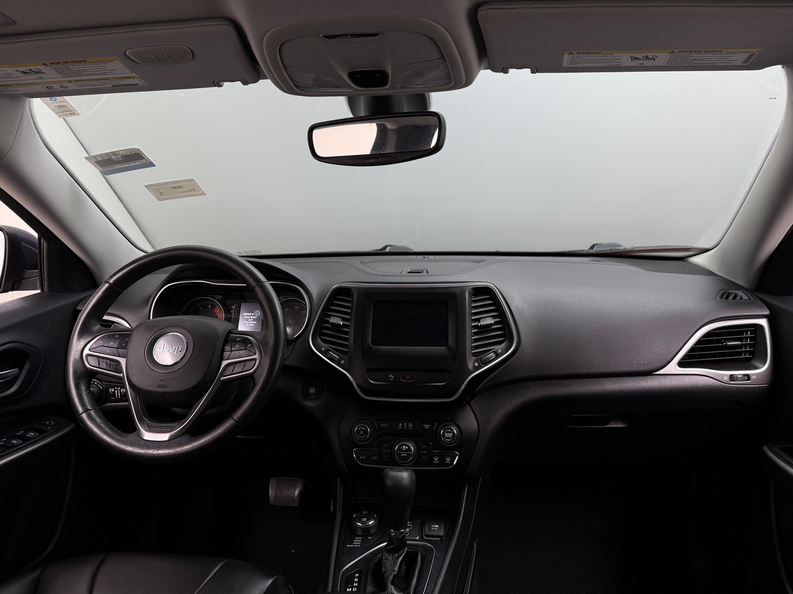 Thumbnail: 2019 Jeep Cherokee - 3