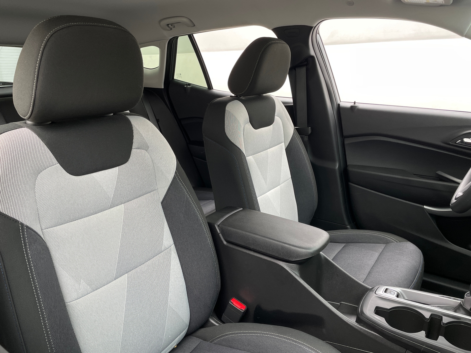 Thumbnail: 2025 Chevrolet Trax - 2