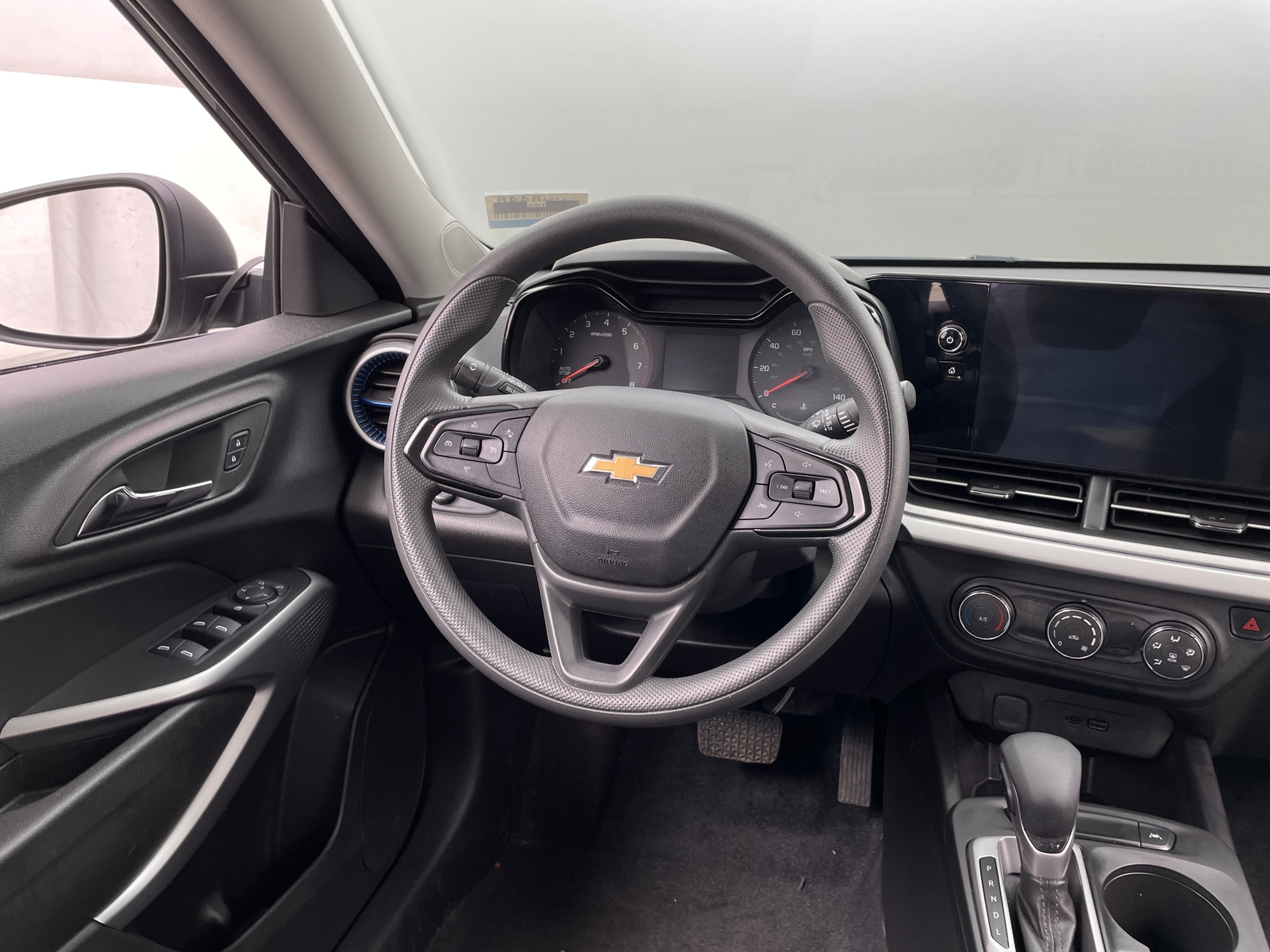 Thumbnail: 2025 Chevrolet Trax - 5