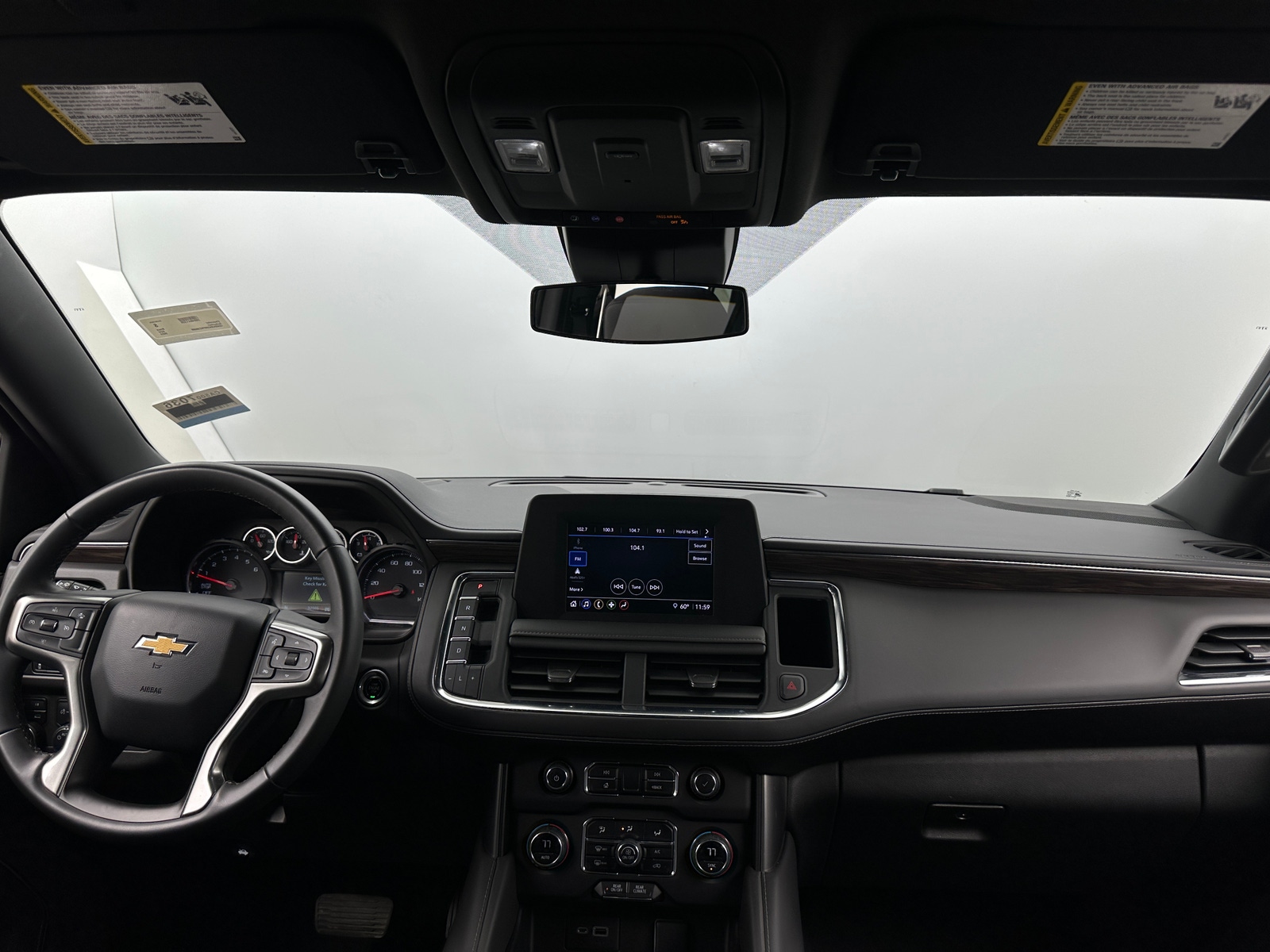 Thumbnail: 2023 Chevrolet Suburban - 3