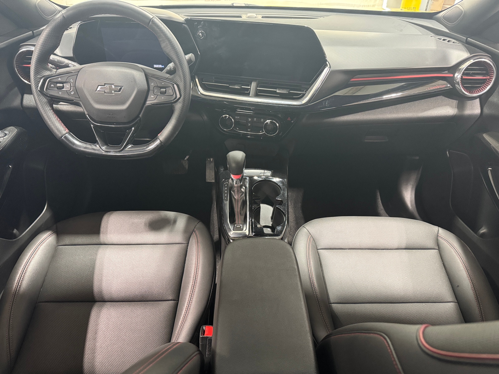 Thumbnail: 2024 Chevrolet Trax - 2