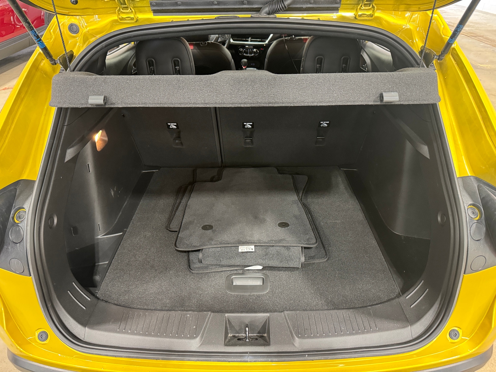 Thumbnail: 2024 Chevrolet Trax - 6