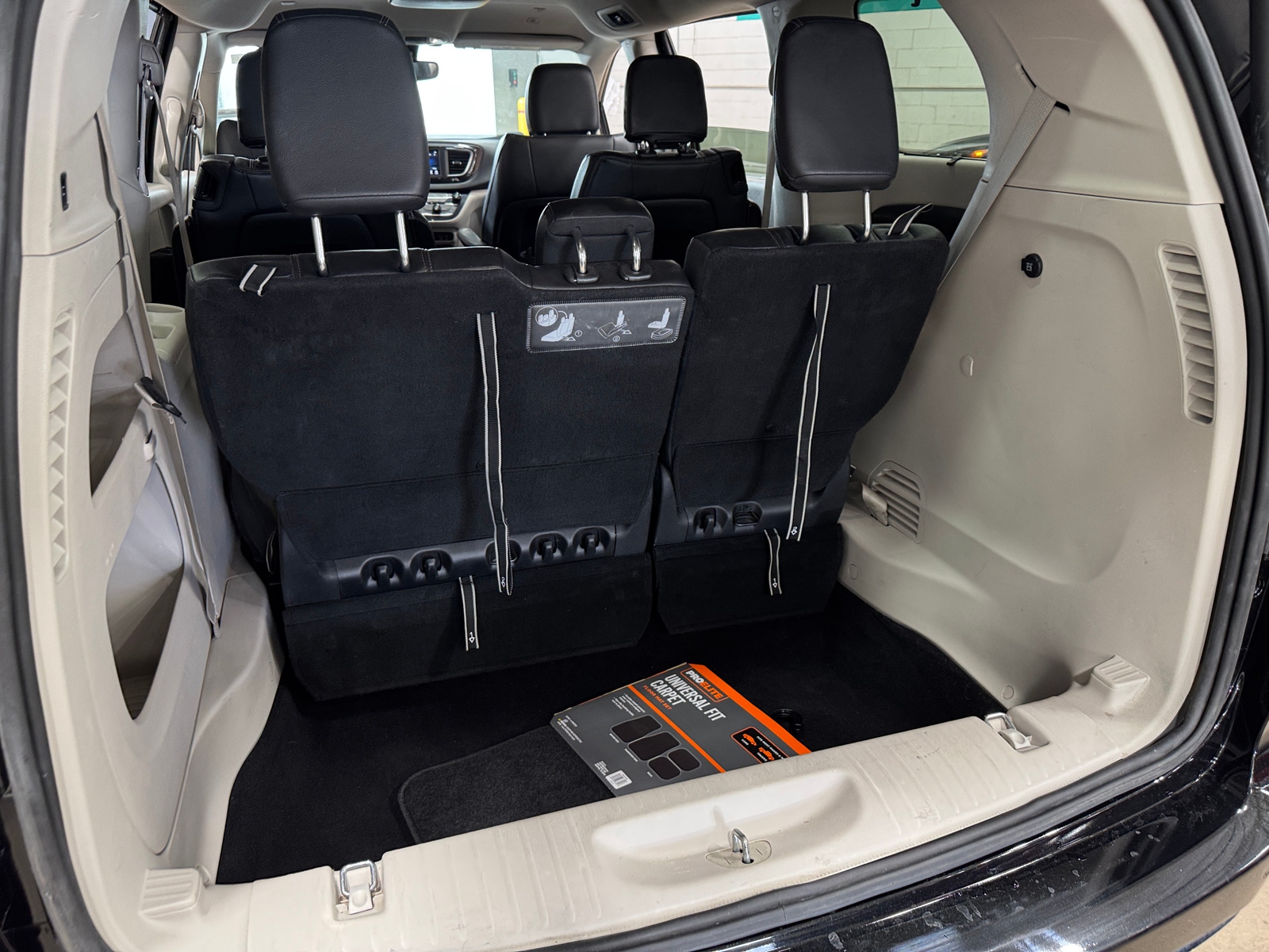 Thumbnail: 2019 Chrysler Pacifica - 6