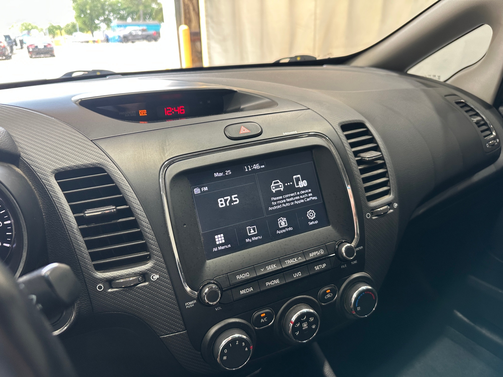 Thumbnail: 2018 Kia Forte - 4