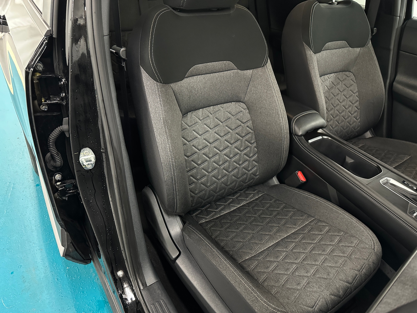 Thumbnail: 2025 Nissan Kicks - 2