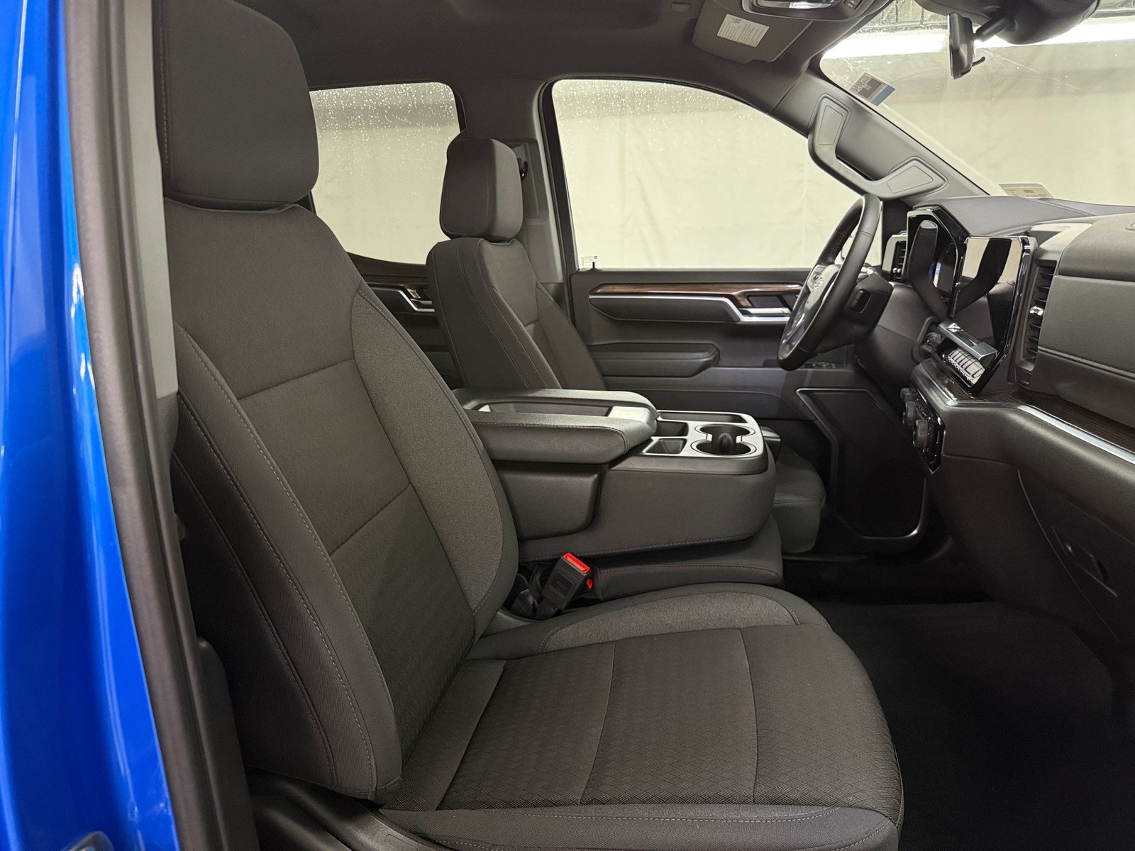 Thumbnail: 2025 Chevrolet Silverado 1500 - 2