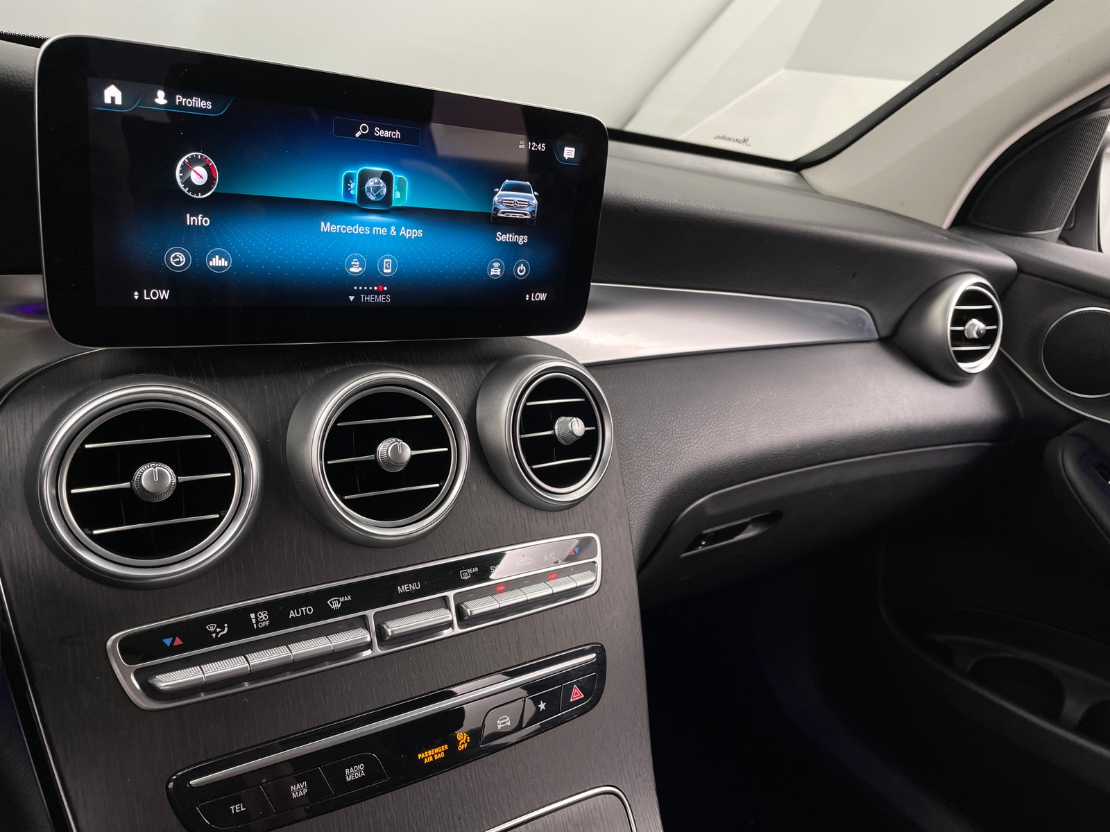 Thumbnail: 2021 Mercedes-Benz GLC - 3