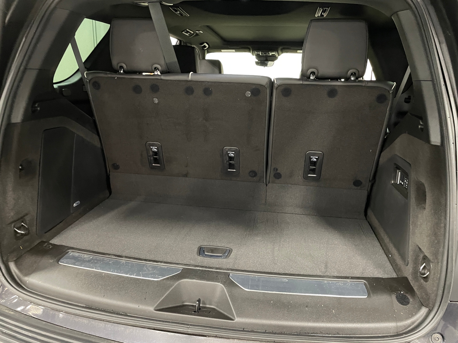 Thumbnail: 2024 Cadillac Escalade - 6