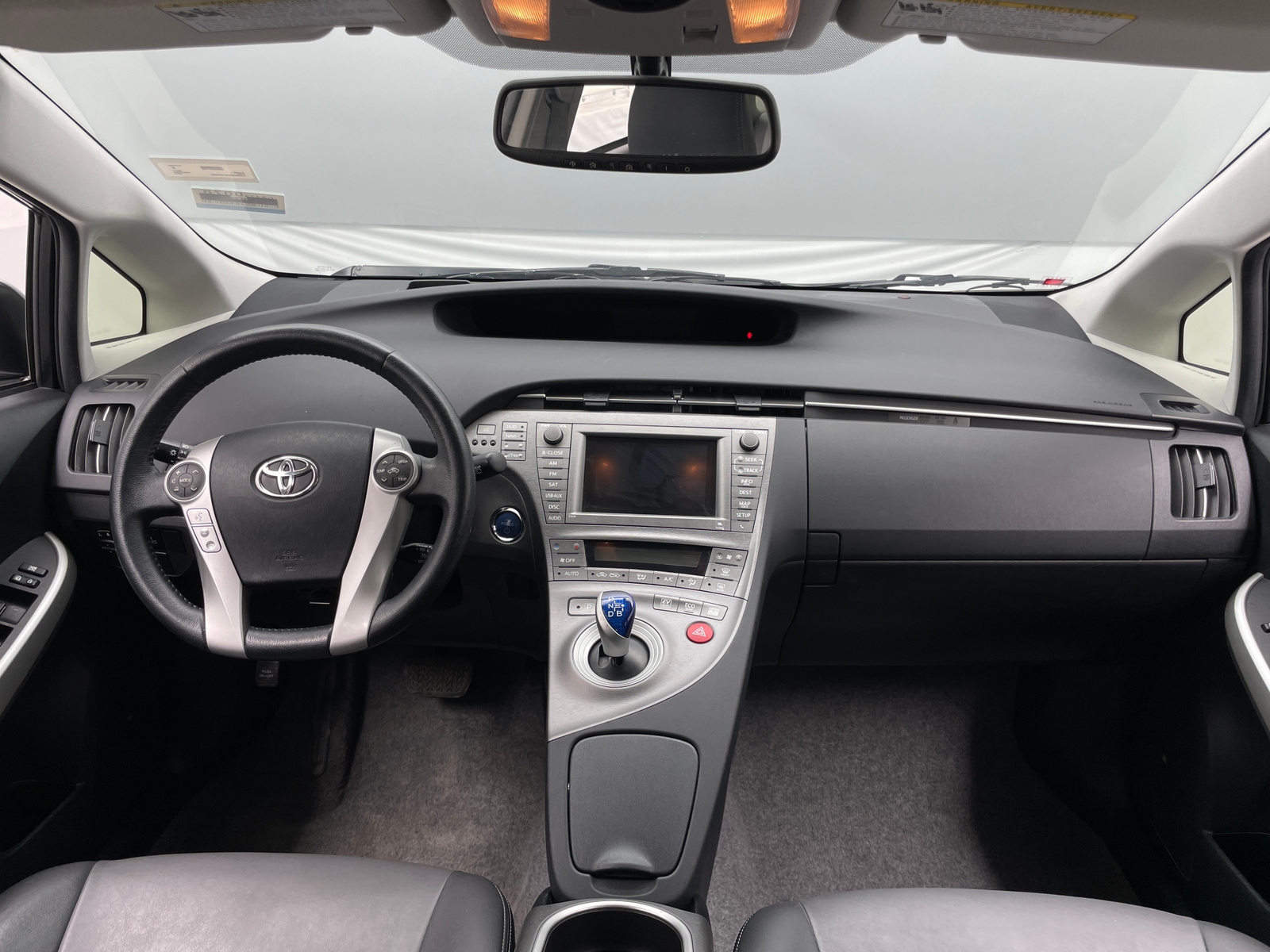 Thumbnail: 2015 Toyota Prius - 3