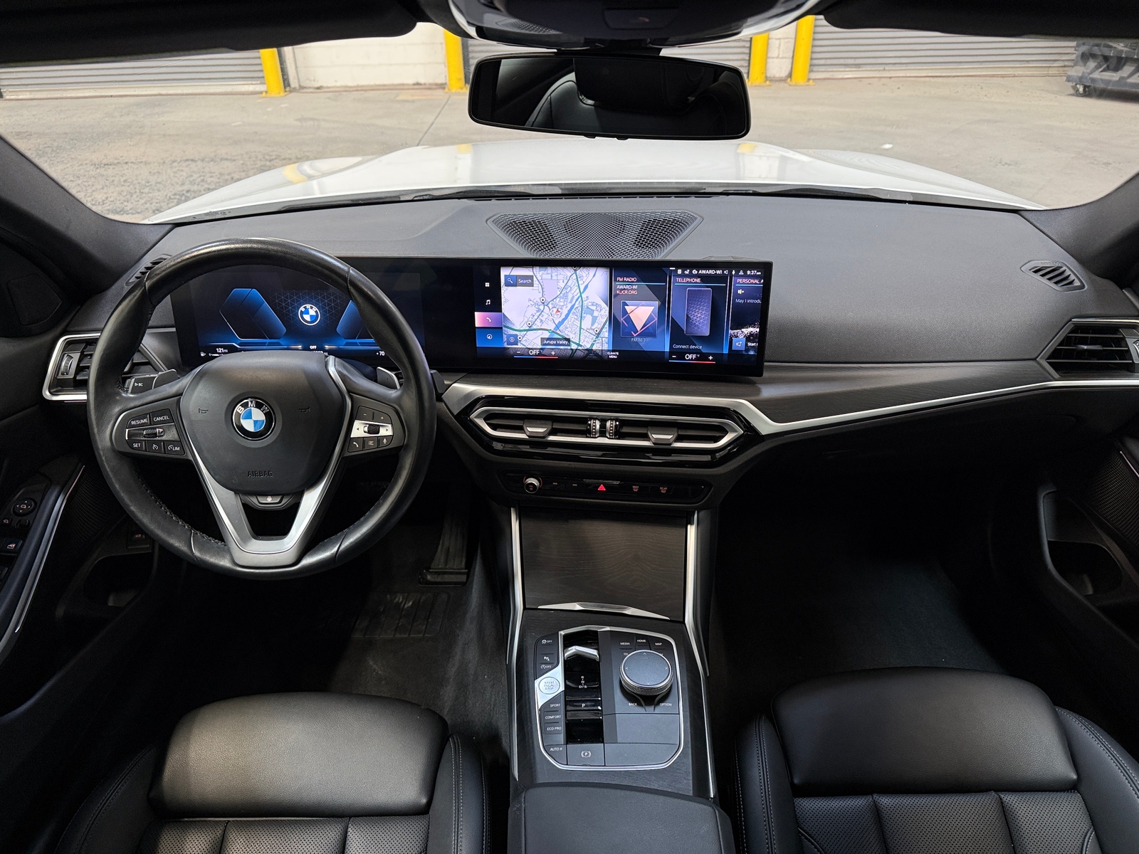 Thumbnail: 2023 BMW 3 Series - 2