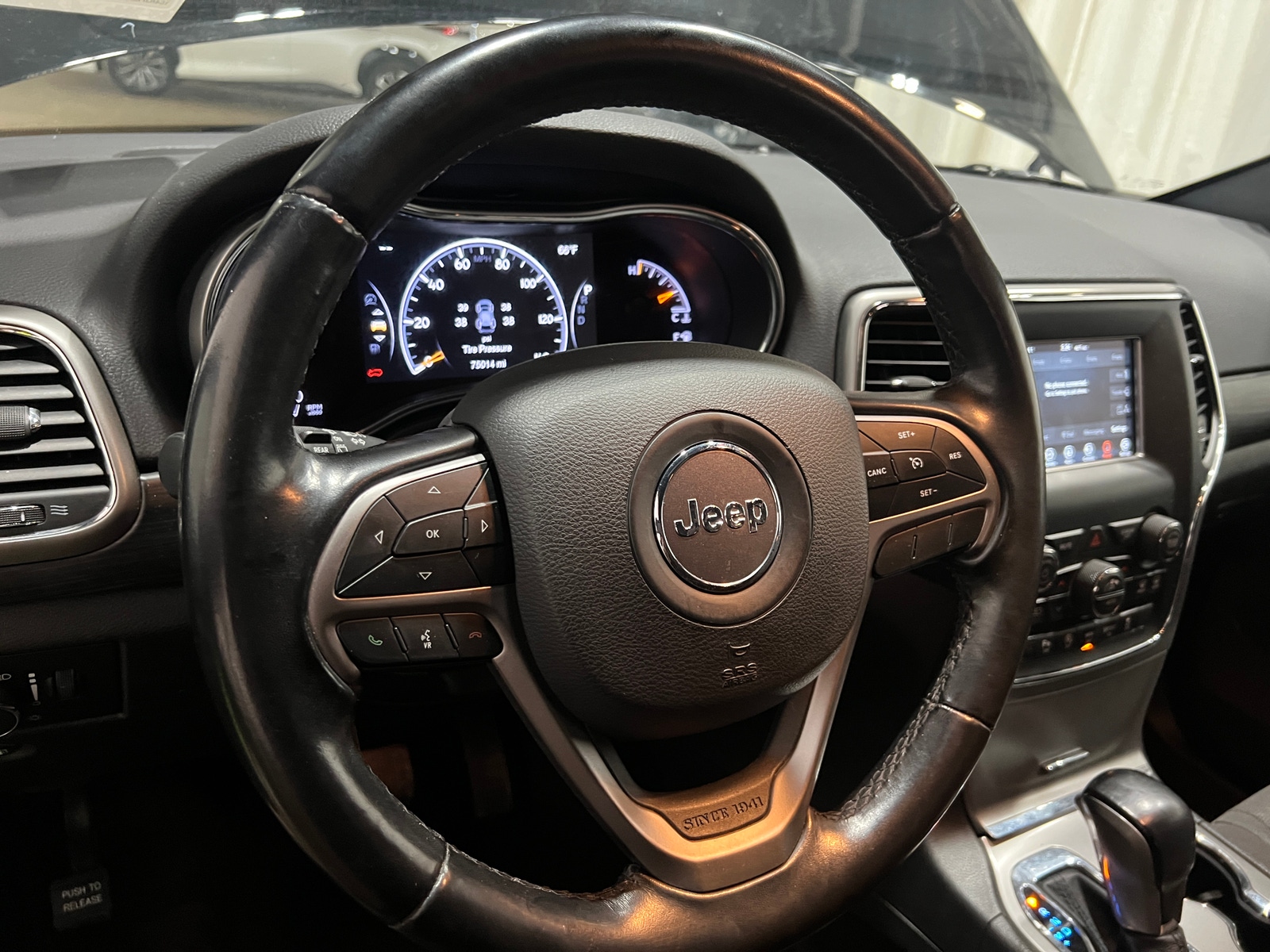 Thumbnail: 2021 Jeep Grand Cherokee - 5