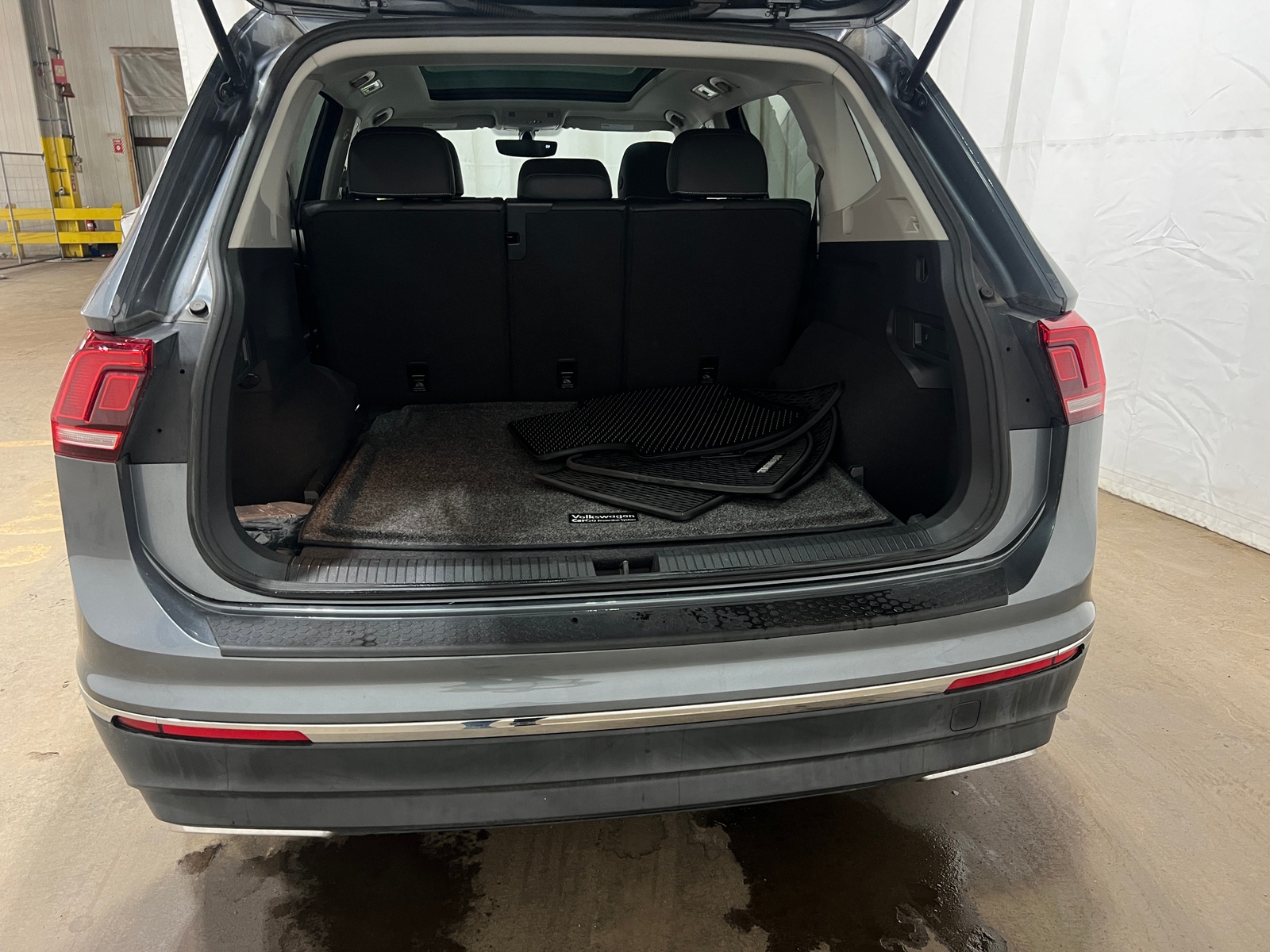 Thumbnail: 2021 Volkswagen Tiguan - 6