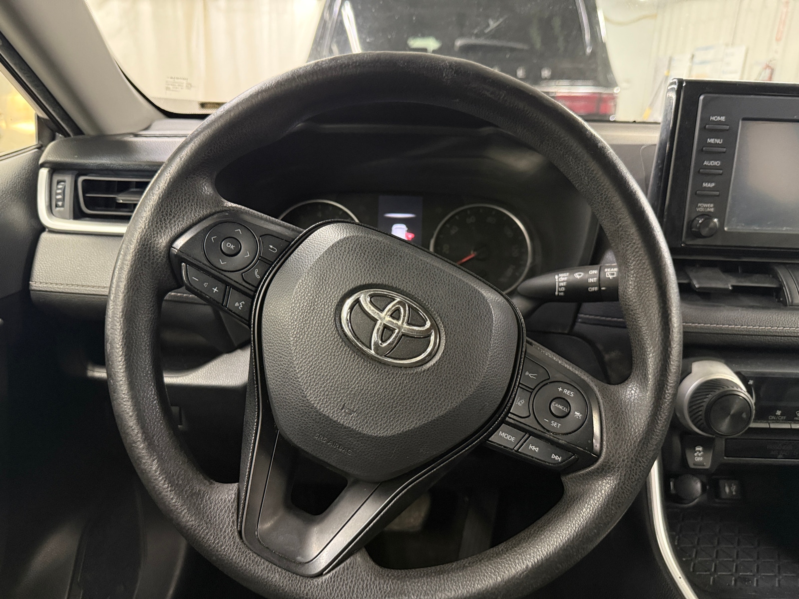 Thumbnail: 2019 Toyota RAV4 - 5