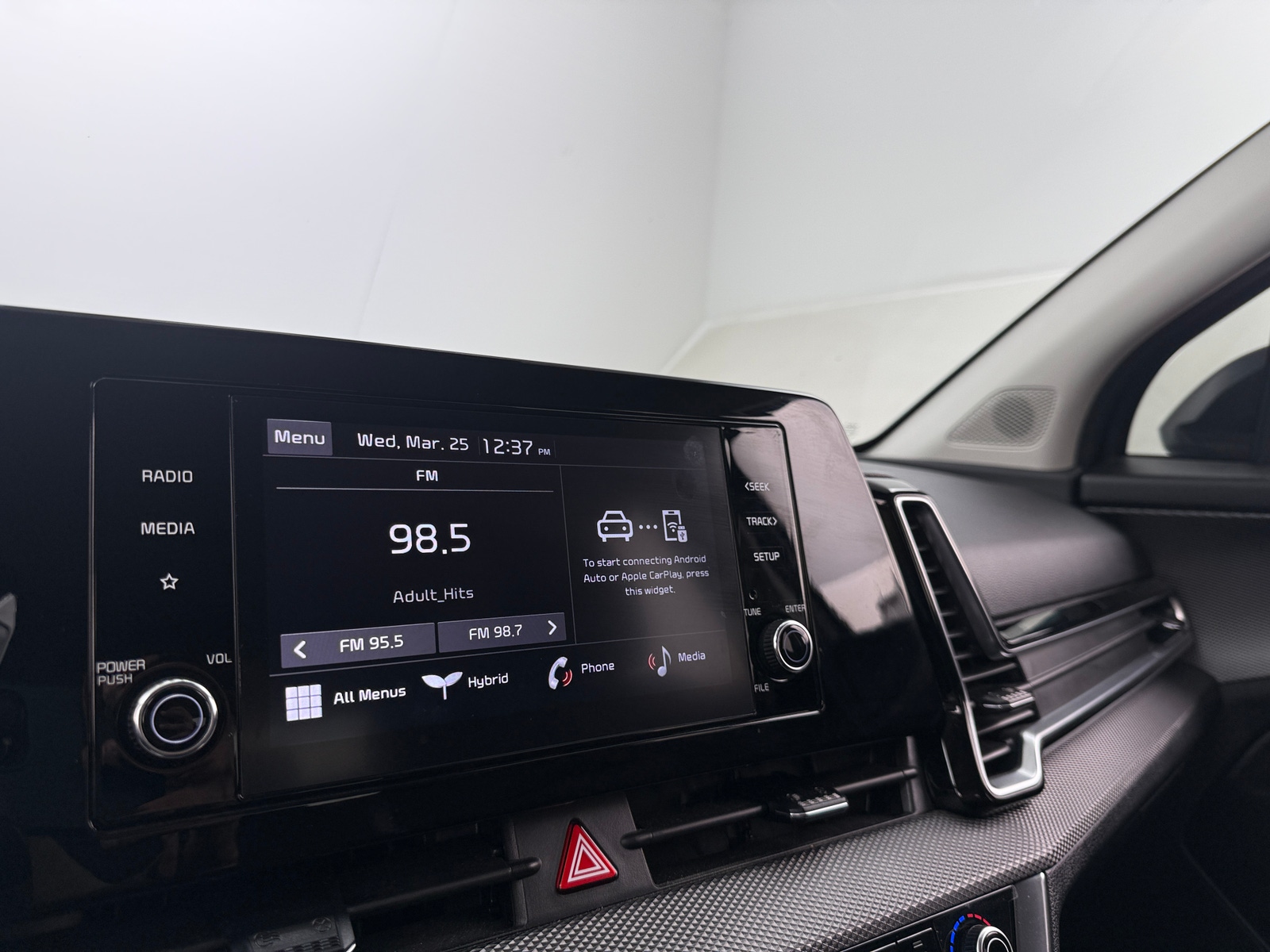 Thumbnail: 2023 Kia Sportage - 4