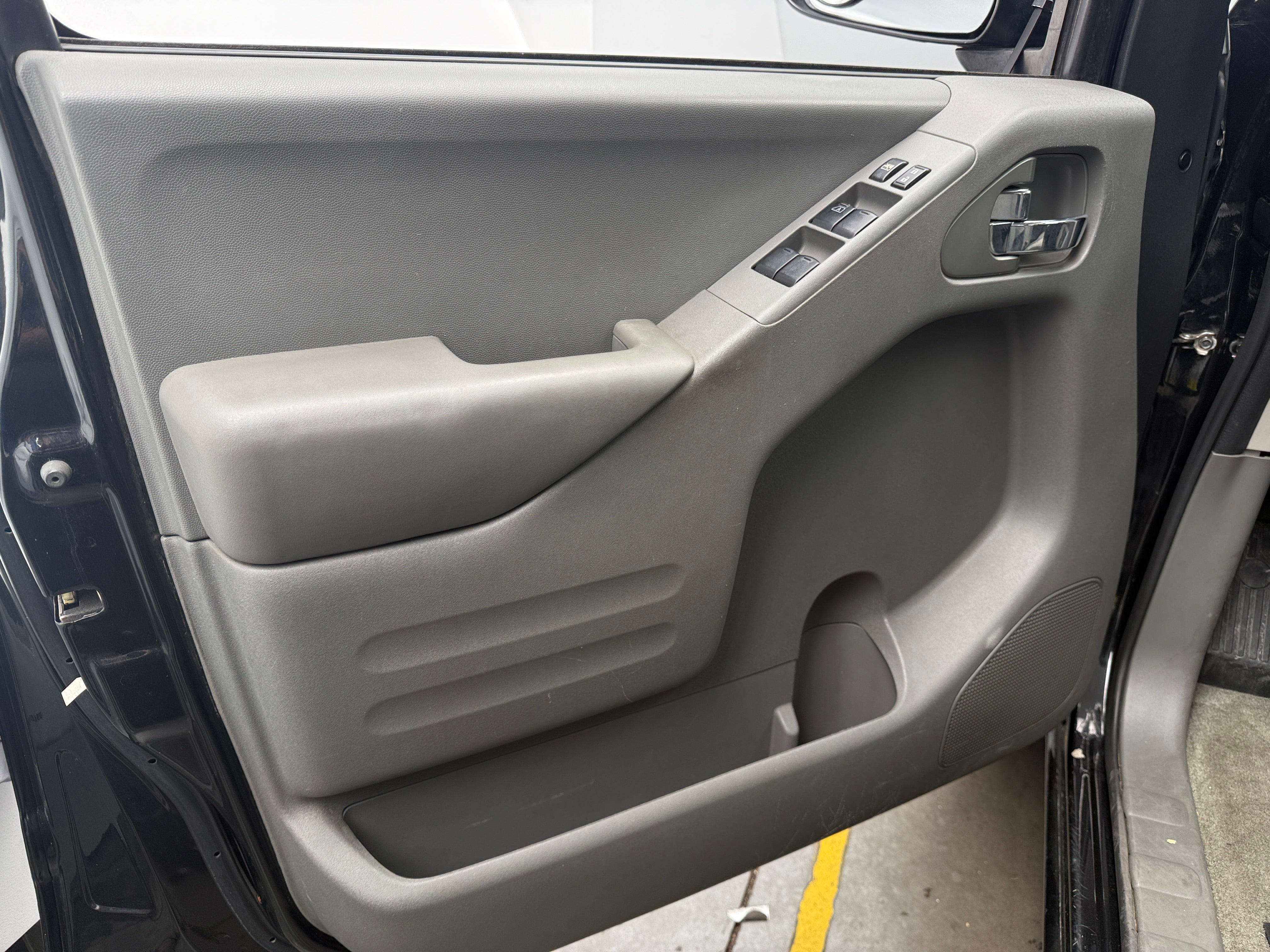 2017 Nissan Frontier - Image 1