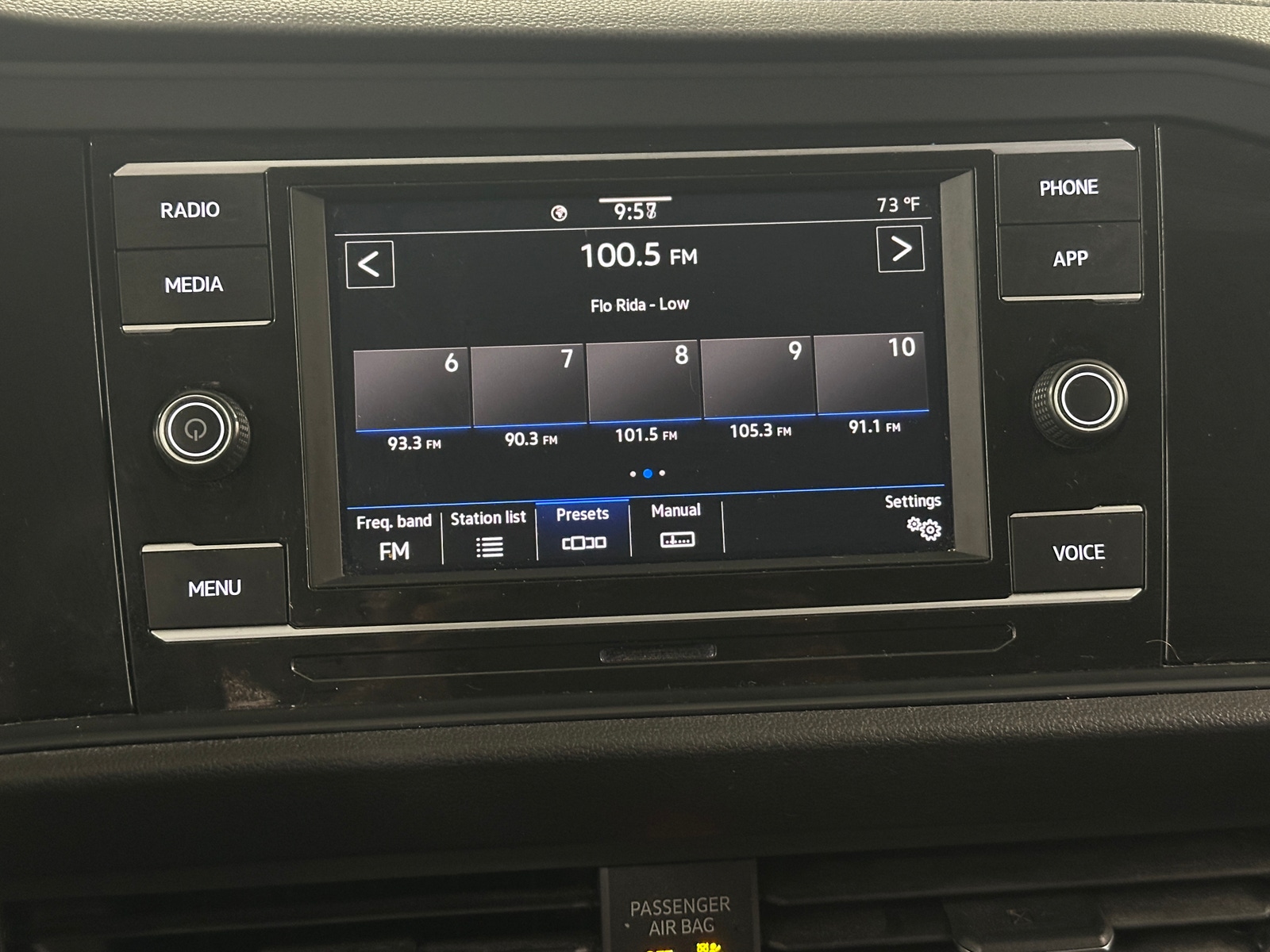 Thumbnail: 2022 Volkswagen Jetta - 3