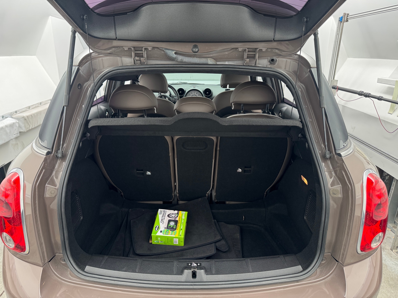 Thumbnail: 2013 MINI Cooper Countryman - 6