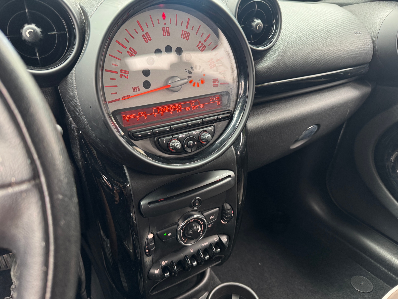 Thumbnail: 2013 MINI Cooper Countryman - 3