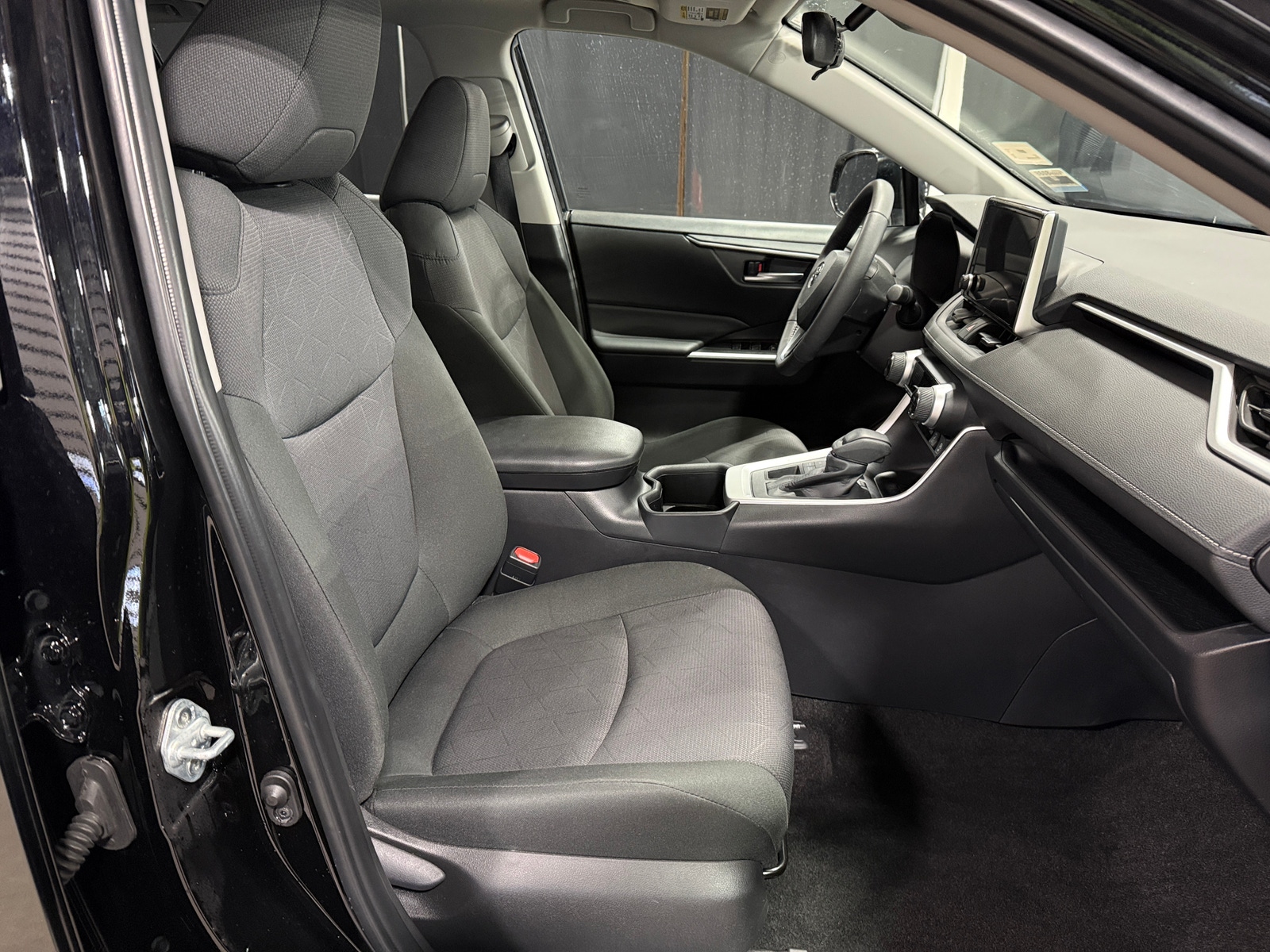 Thumbnail: 2025 Toyota RAV4 - 2