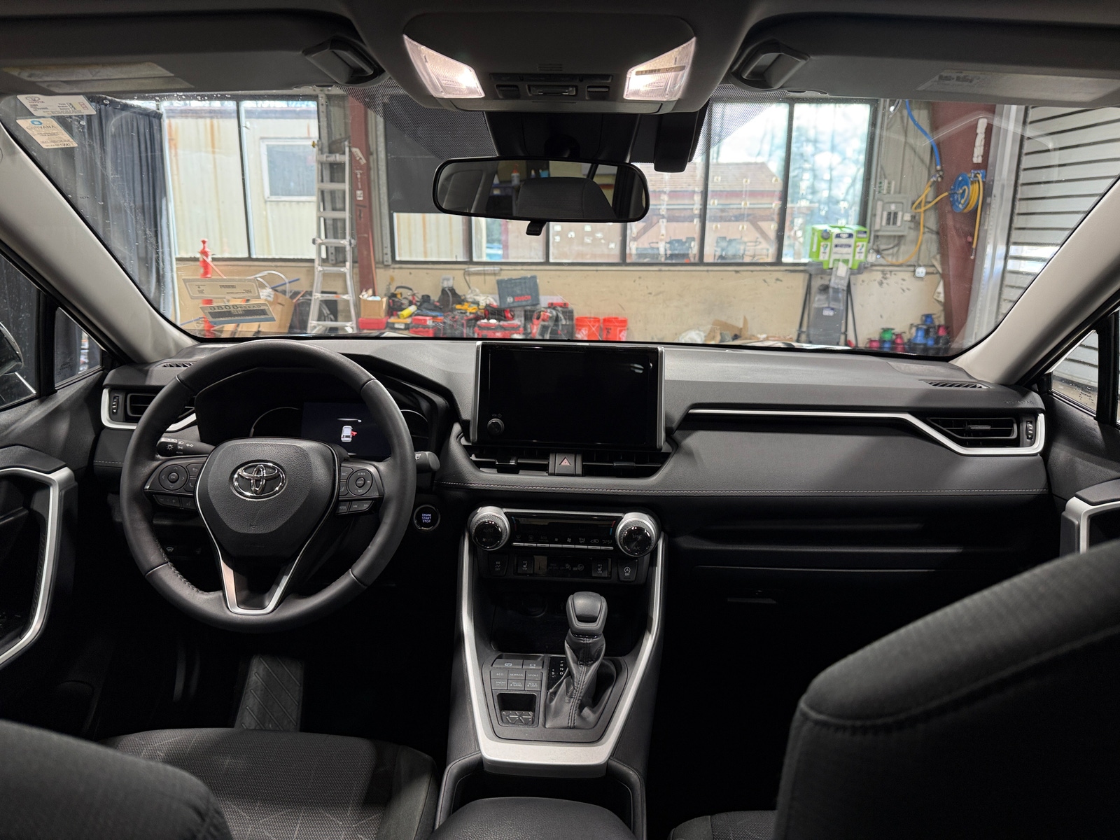 Thumbnail: 2025 Toyota RAV4 - 3